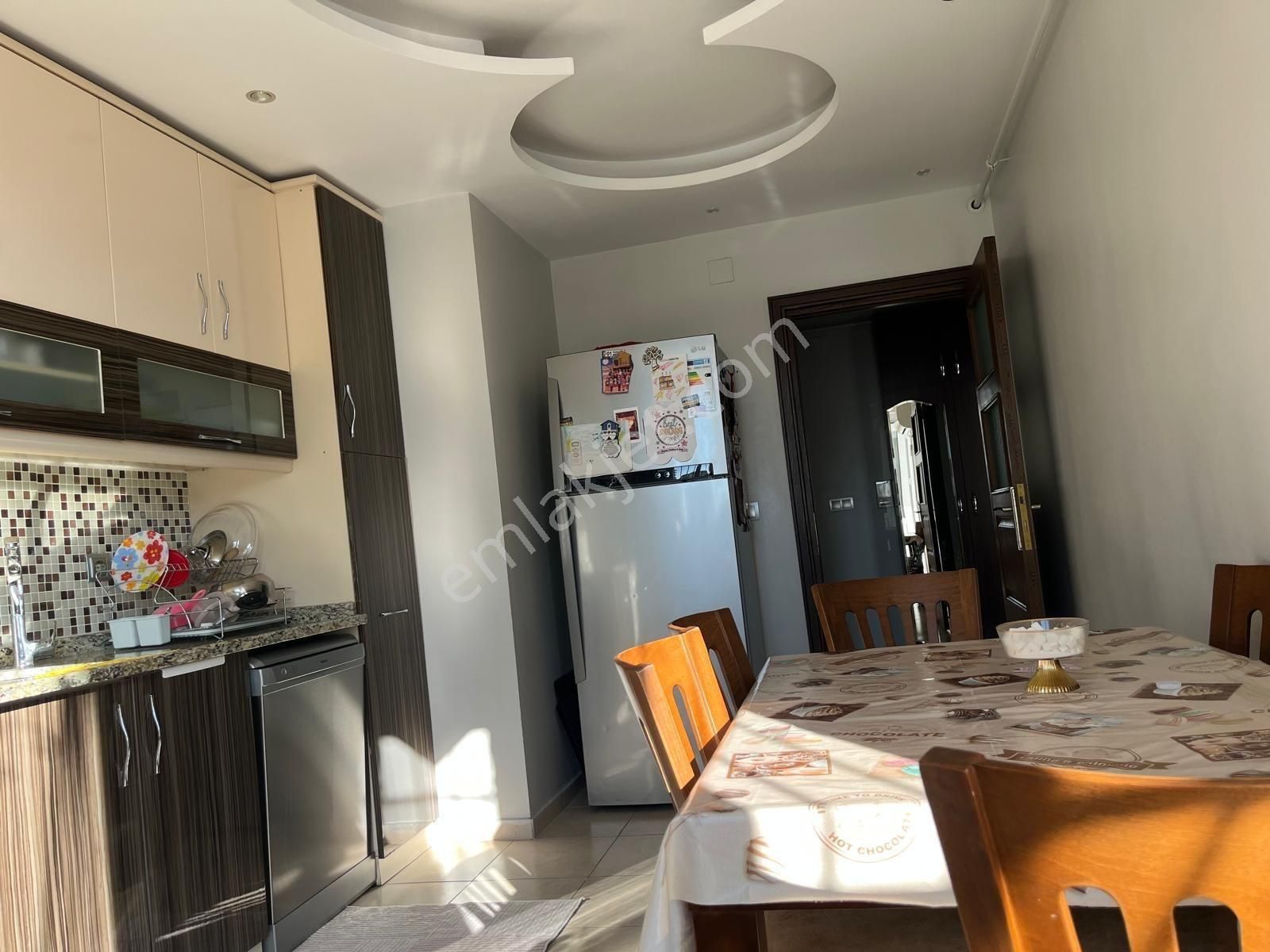 Güzelyalı Sosyete Pazarı Civarında Ultra Lüks Doğalgazlı Geniş Daire 3+1+kiler !!! - Görsel 24