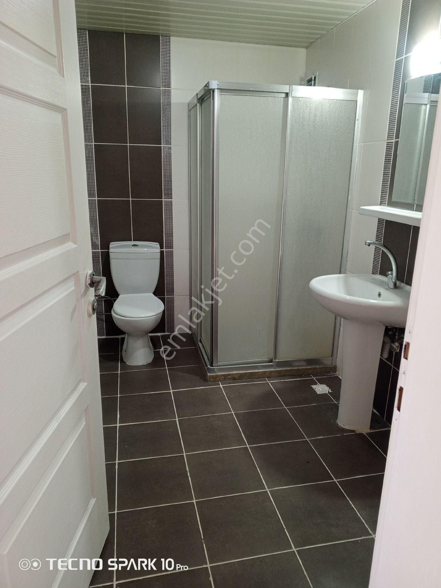 Yuva Emlaktan Kayaşehir 21. Bölgede Kiralık 138m2 3+1 Daire - Görsel 15