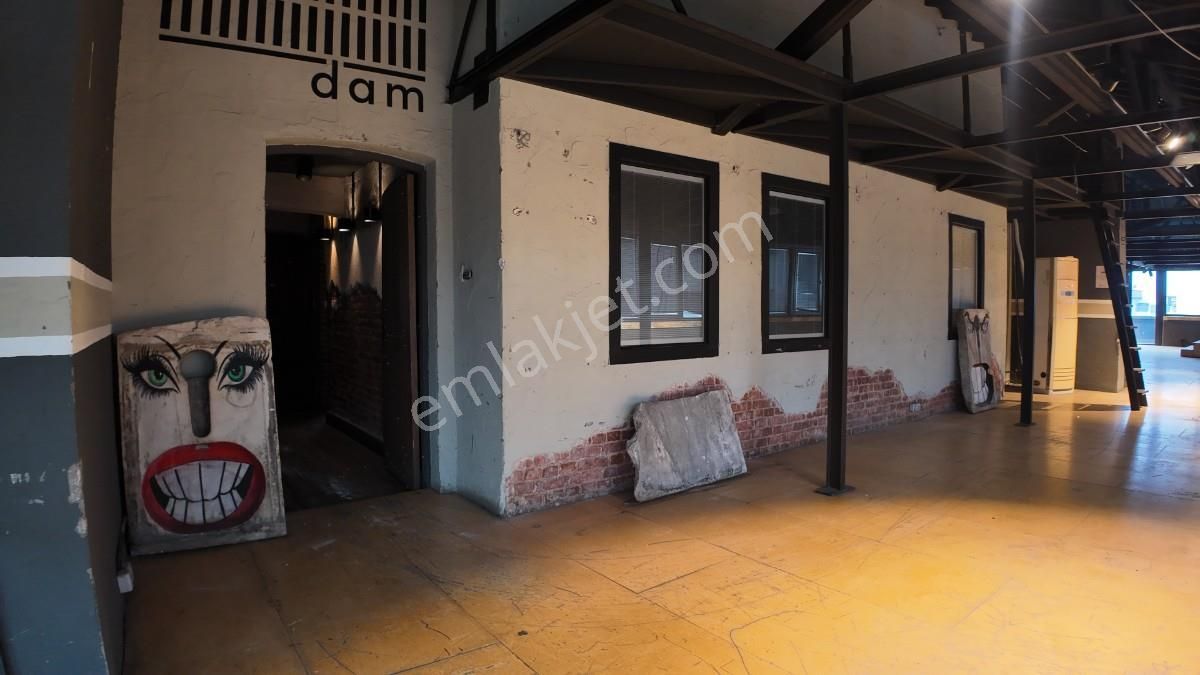 İstiklal Caddesi Üzerinde Yüksek Tavanlı 4.kat Ofis - Görsel 14