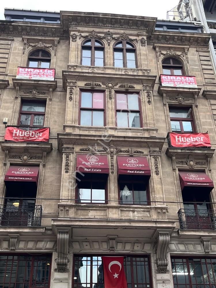 İstiklal Caddesi Üzerinde Yüksek Tavanlı 4.kat Ofis - Görsel 4