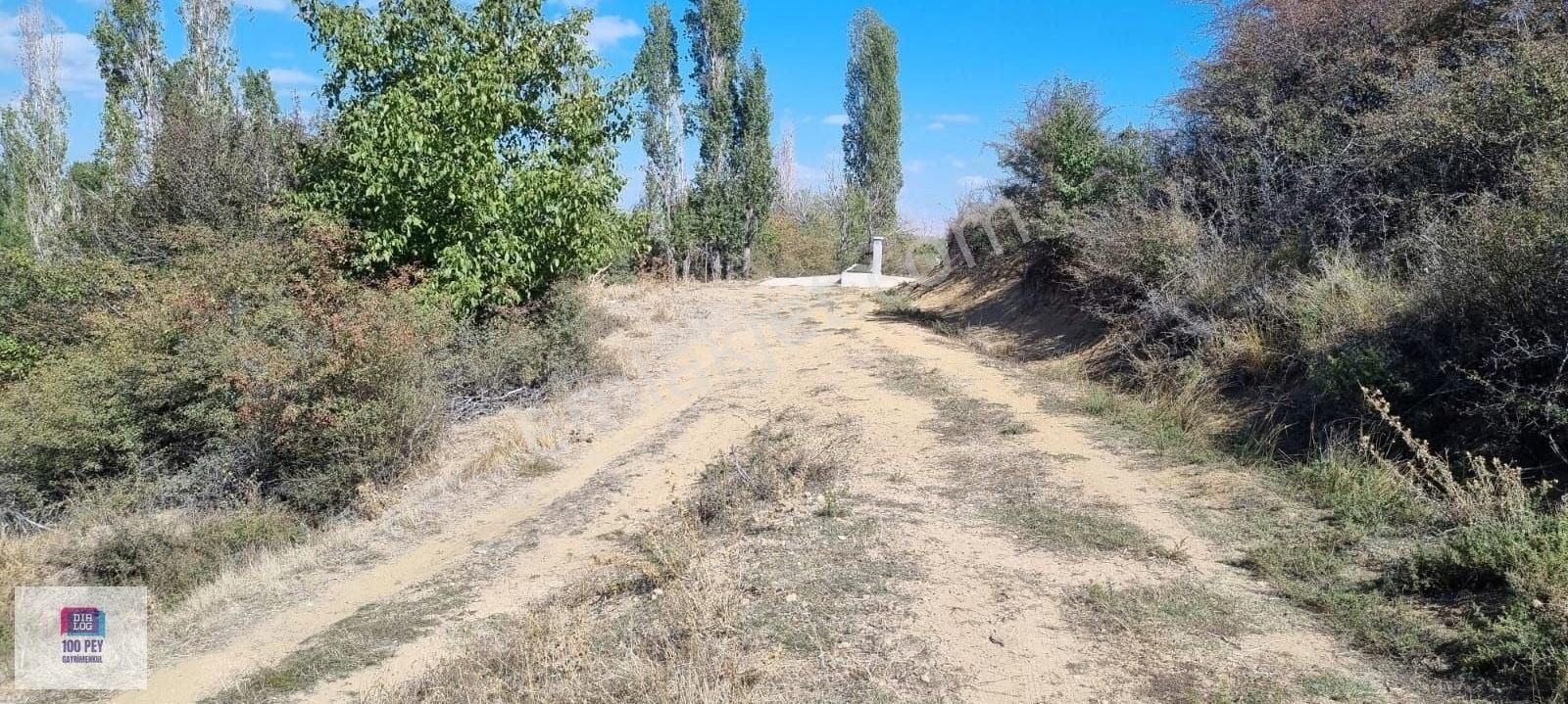 Gölbaşı Velihimmetlide Satılık 500 M2 Yatırıma Bahçeye Uygun - Görsel 3