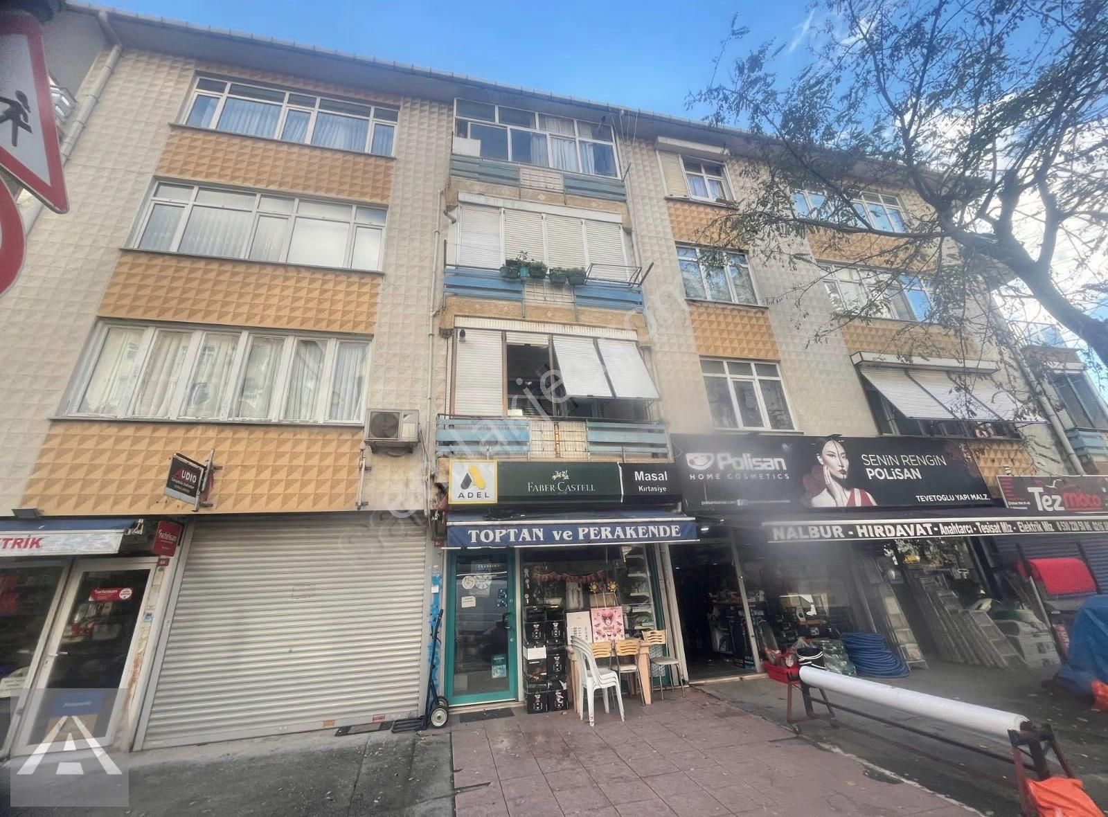Maltepe İnönü Cad Metro Yakını İçi Temiz Krediye Uygun 2+1