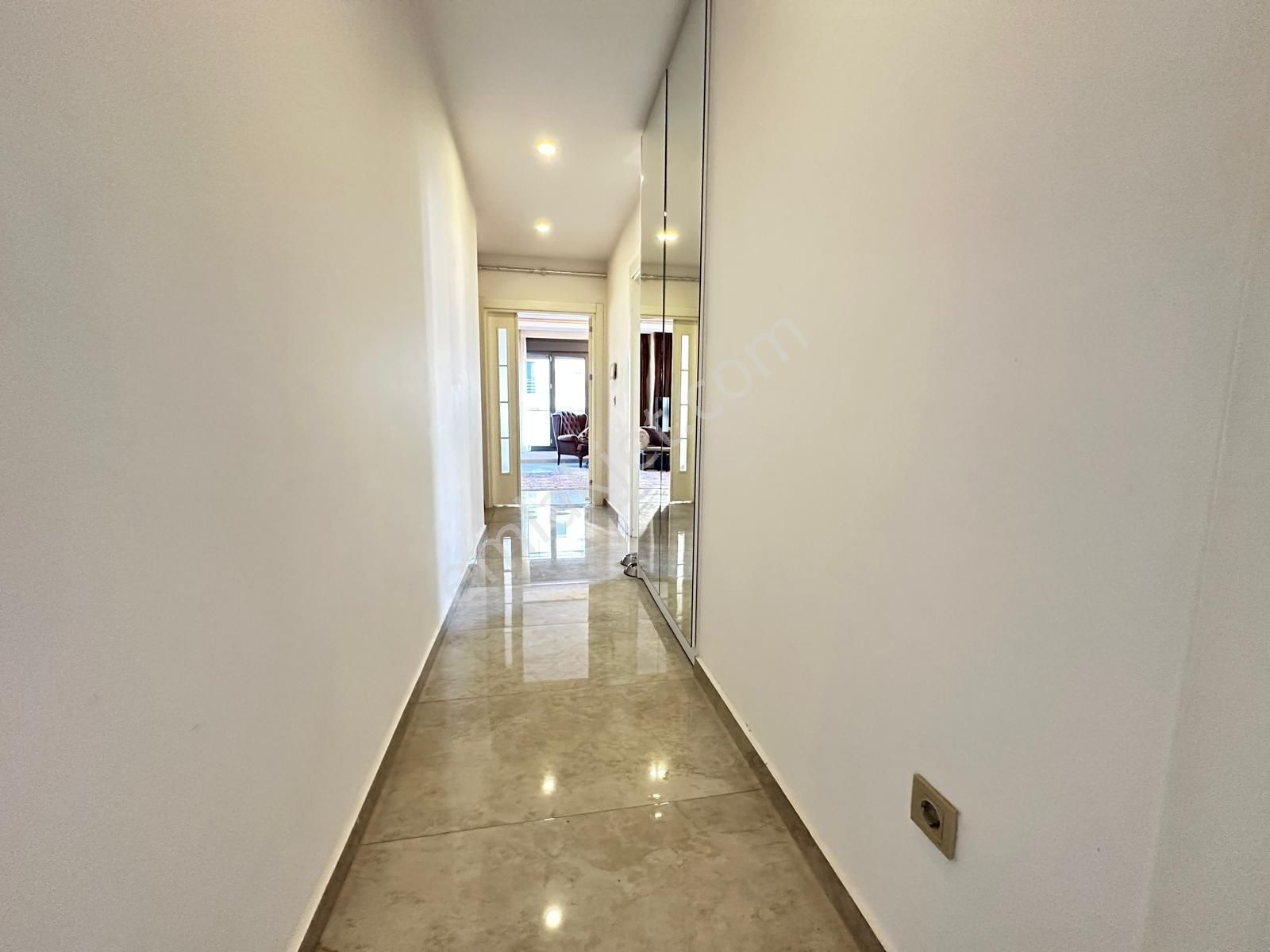 Utkudan Suadiyede Kavisli Sokakta 125 M2 Satılık 3+1 Daire - Görsel 32