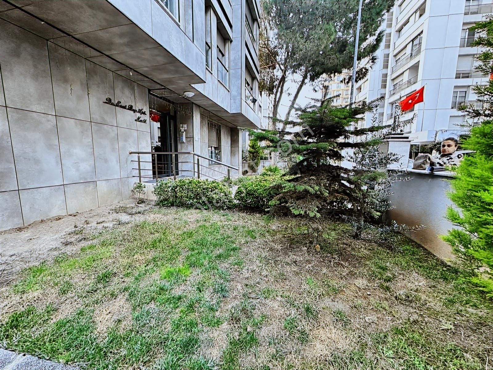 Utkudan Suadiyede Kavisli Sokakta 125 M2 Satılık 3+1 Daire - Görsel 35