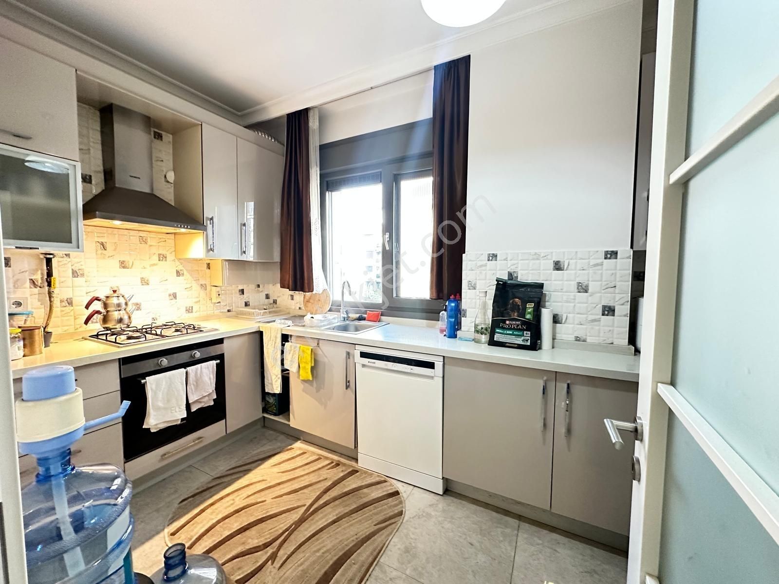 Utkudan Suadiyede Kavisli Sokakta 125 M2 Satılık 3+1 Daire - Görsel 3