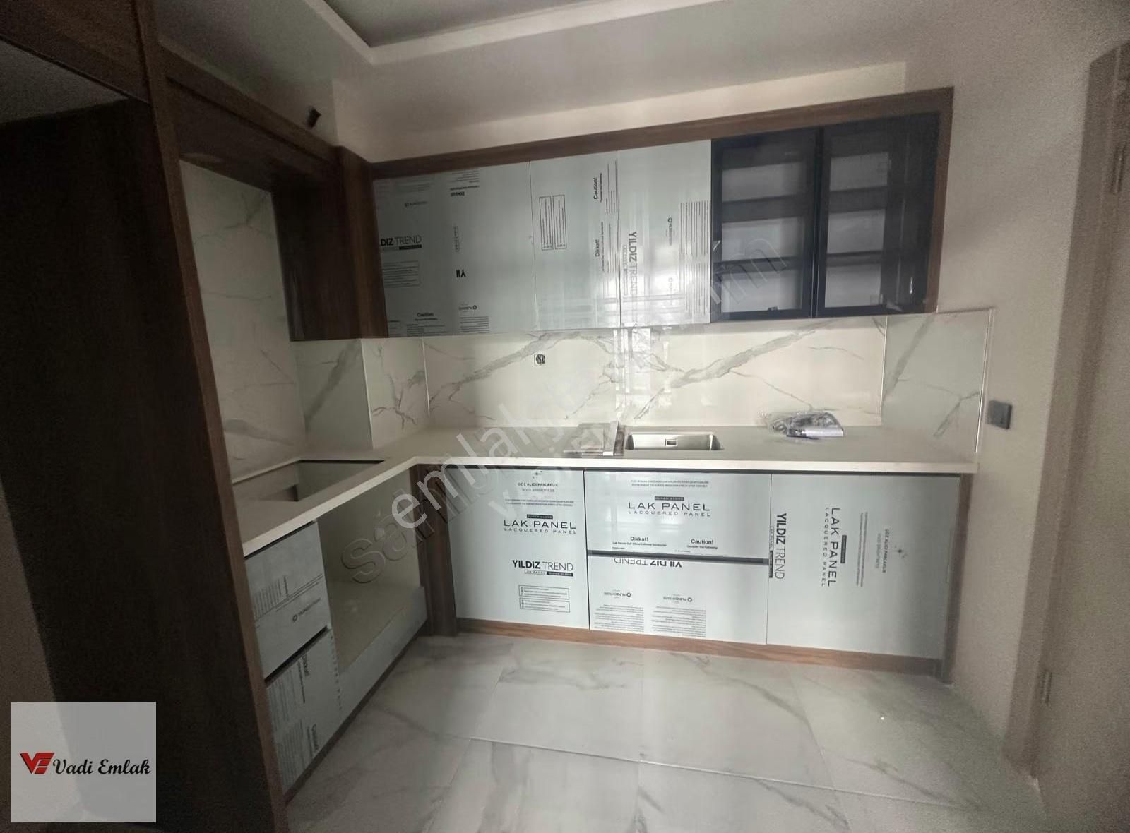 Vadi Emlaktan Altıyüzevler Mahallesinde 3+1 Dubleks 270 M² - Görsel 24