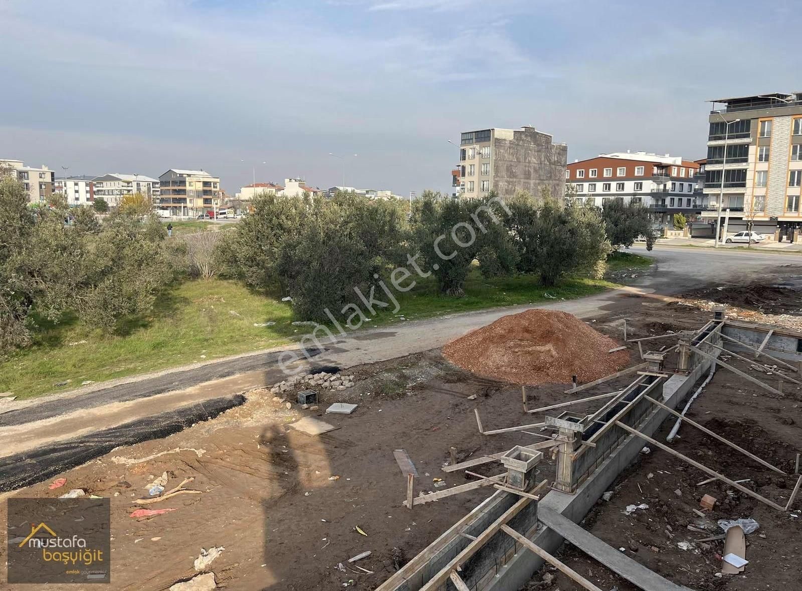 Mustafa Başyiğit Emlaktan Çağlak Parkı Yakını Satılık 2+1 - Görsel 4