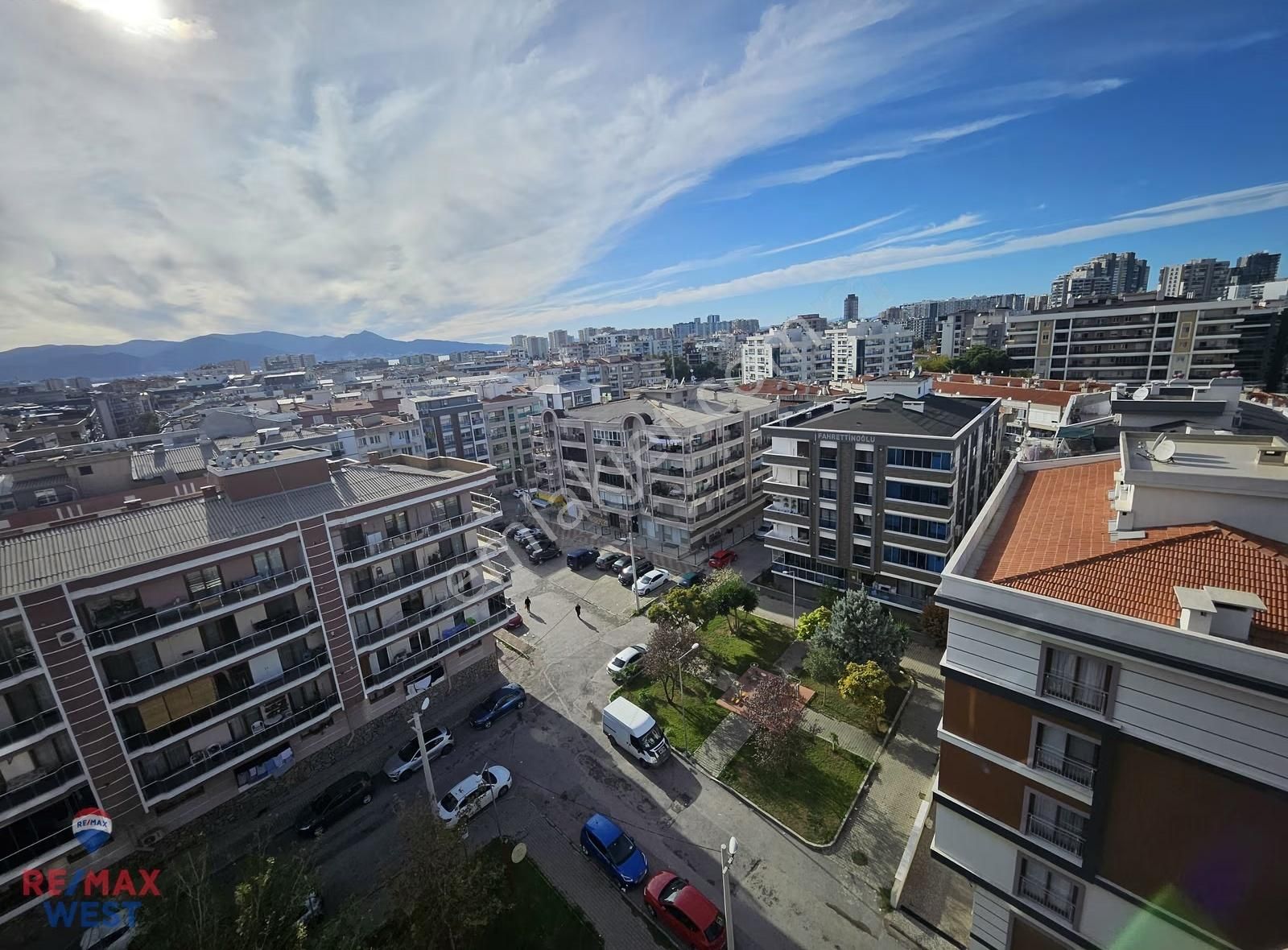 Karşıyaka Şemikler İzban'a 3 Dk Geniş Ve Lüks Satılık 3+1 Daire - Görsel 2