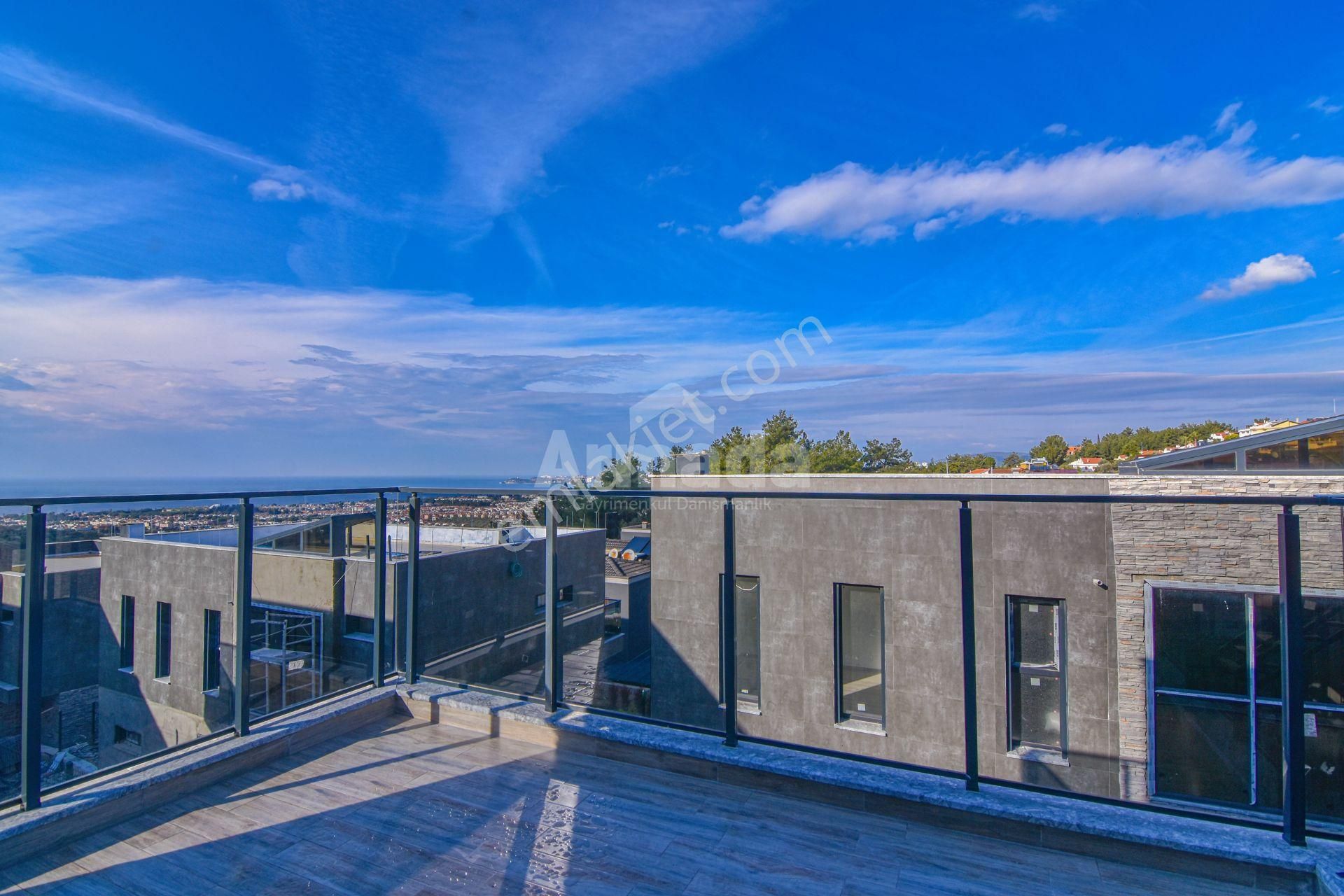 Kuşadası Soğucak'ta Tek Müstakil Satılık 6+1 Sıfır Lüks Villa - Görsel 22