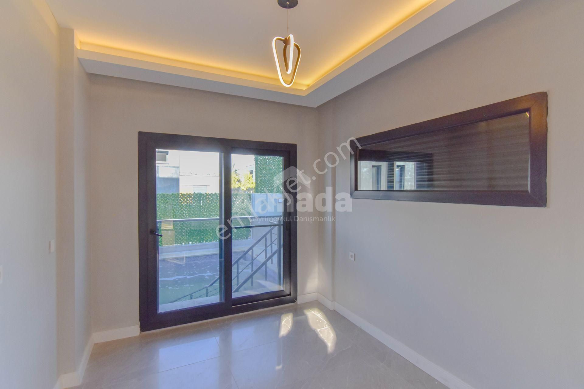 Kuşadası Soğucak'ta Tek Müstakil Satılık 6+1 Sıfır Lüks Villa - Görsel 10