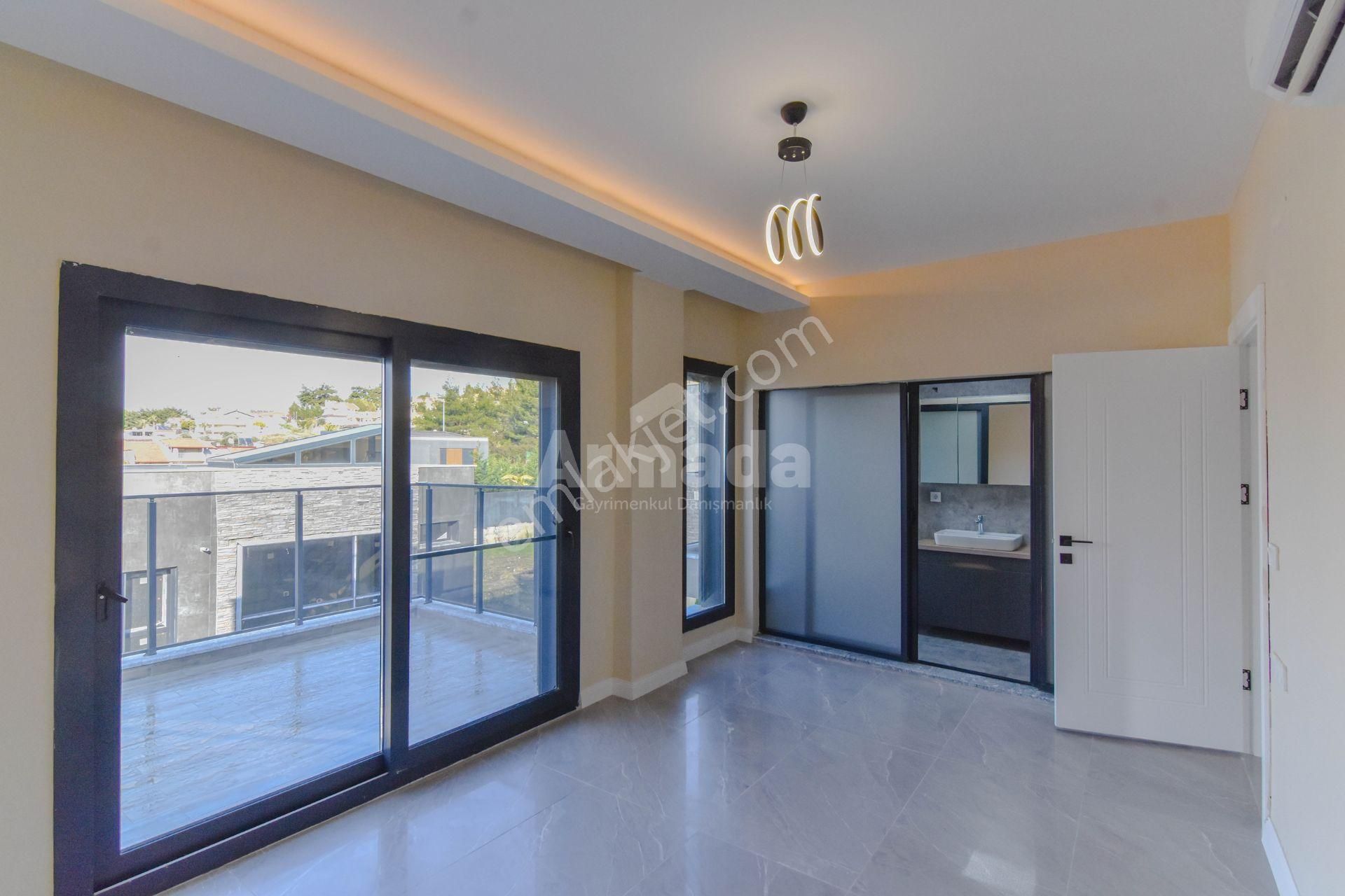 Kuşadası Soğucak'ta Tek Müstakil Satılık 6+1 Sıfır Lüks Villa - Görsel 19