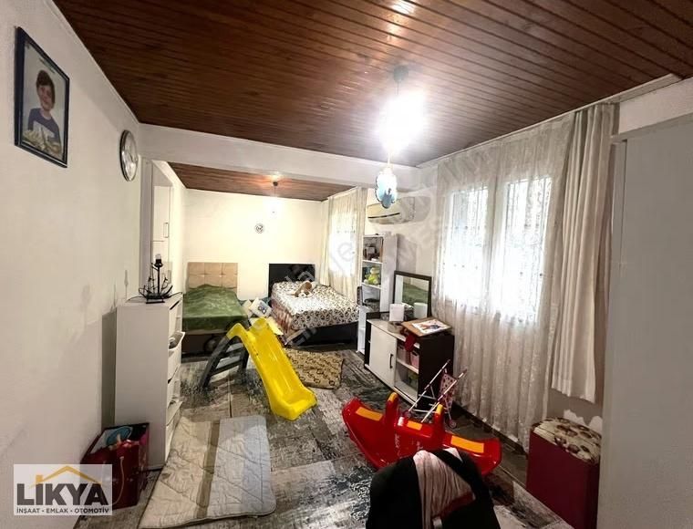 Kesikkapı Mahallesi'nde Merkezi Konumda Müstakil 2+1 Ev - Görsel 3