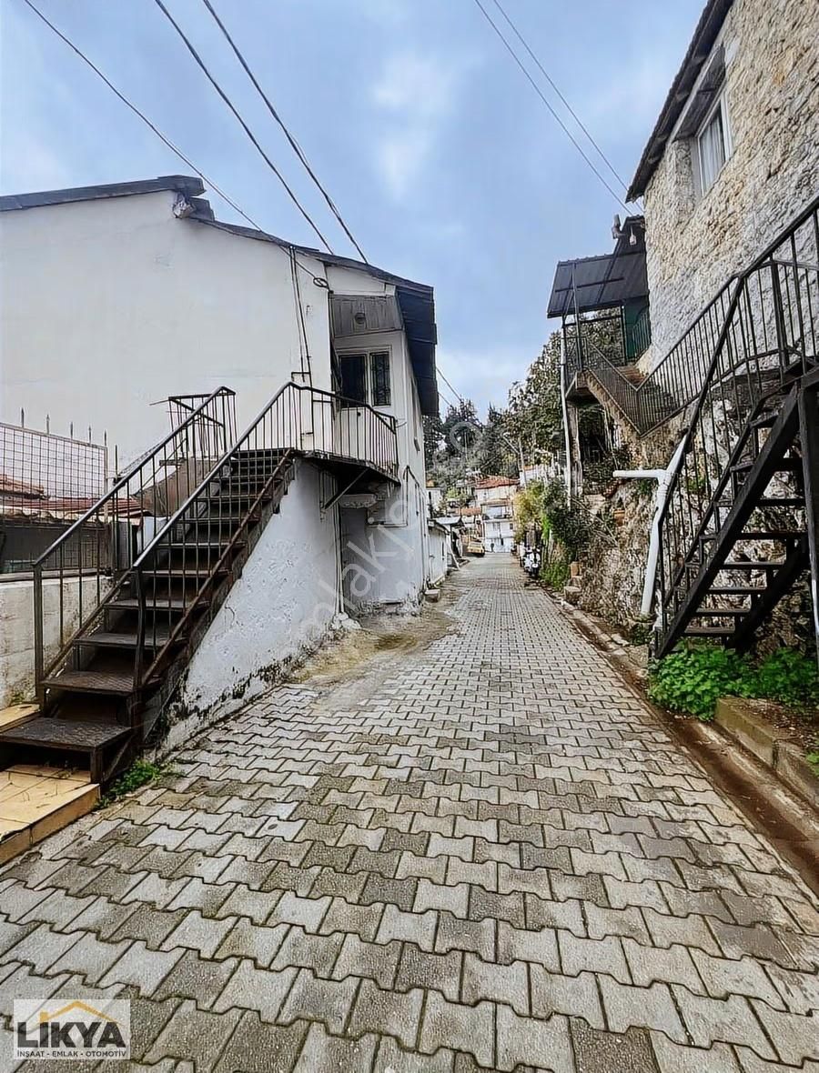 Kesikkapı Mahallesi'nde Deniz Manzaralı 4+2 Daire - Görsel 4