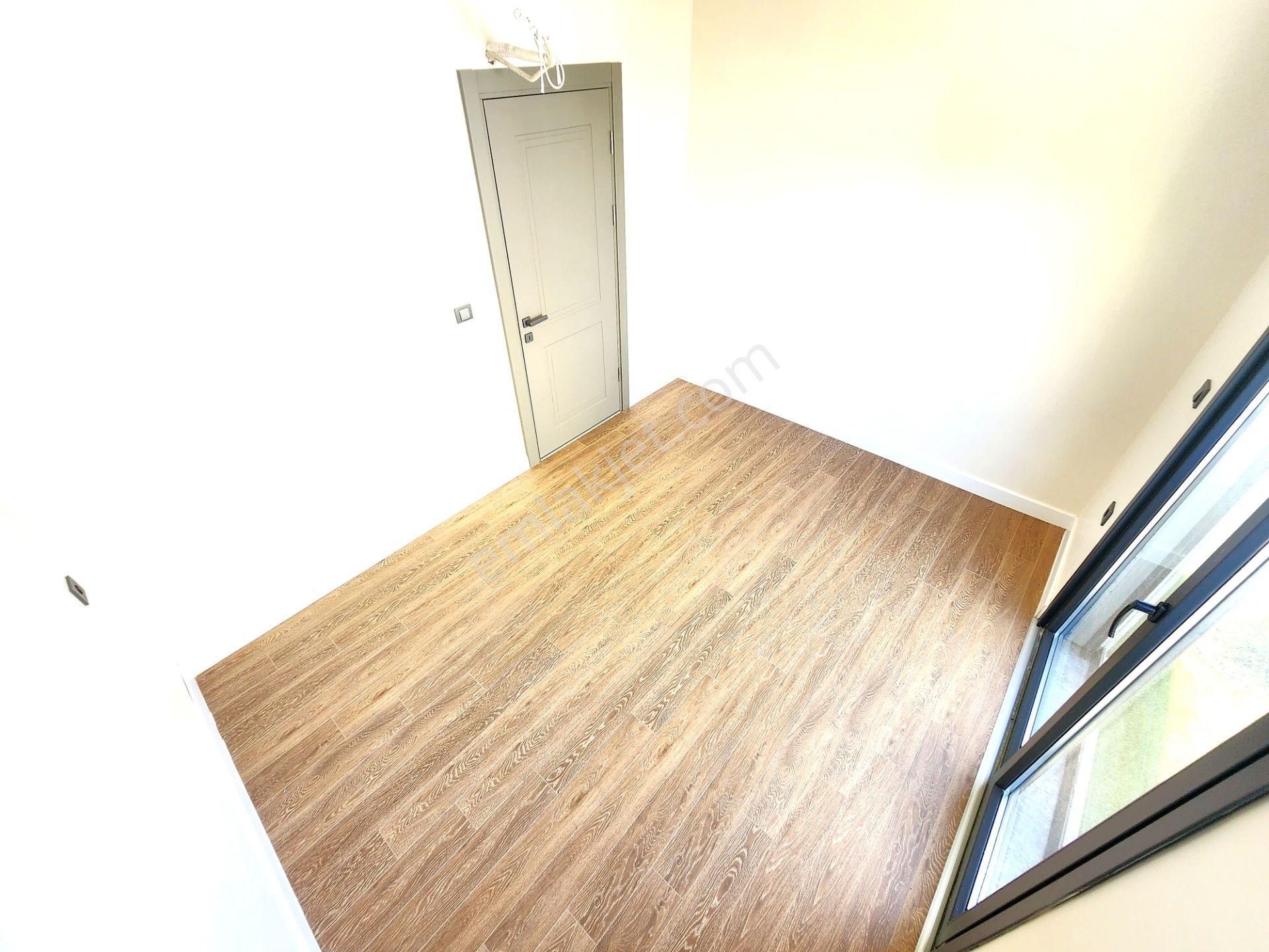 Burhaniye Pelitköy'de Aygülden Sıfır Çift Terasıyla Full Lebiderya Deniz Manzaralı 4+1 Satılık Villa - Görsel 10