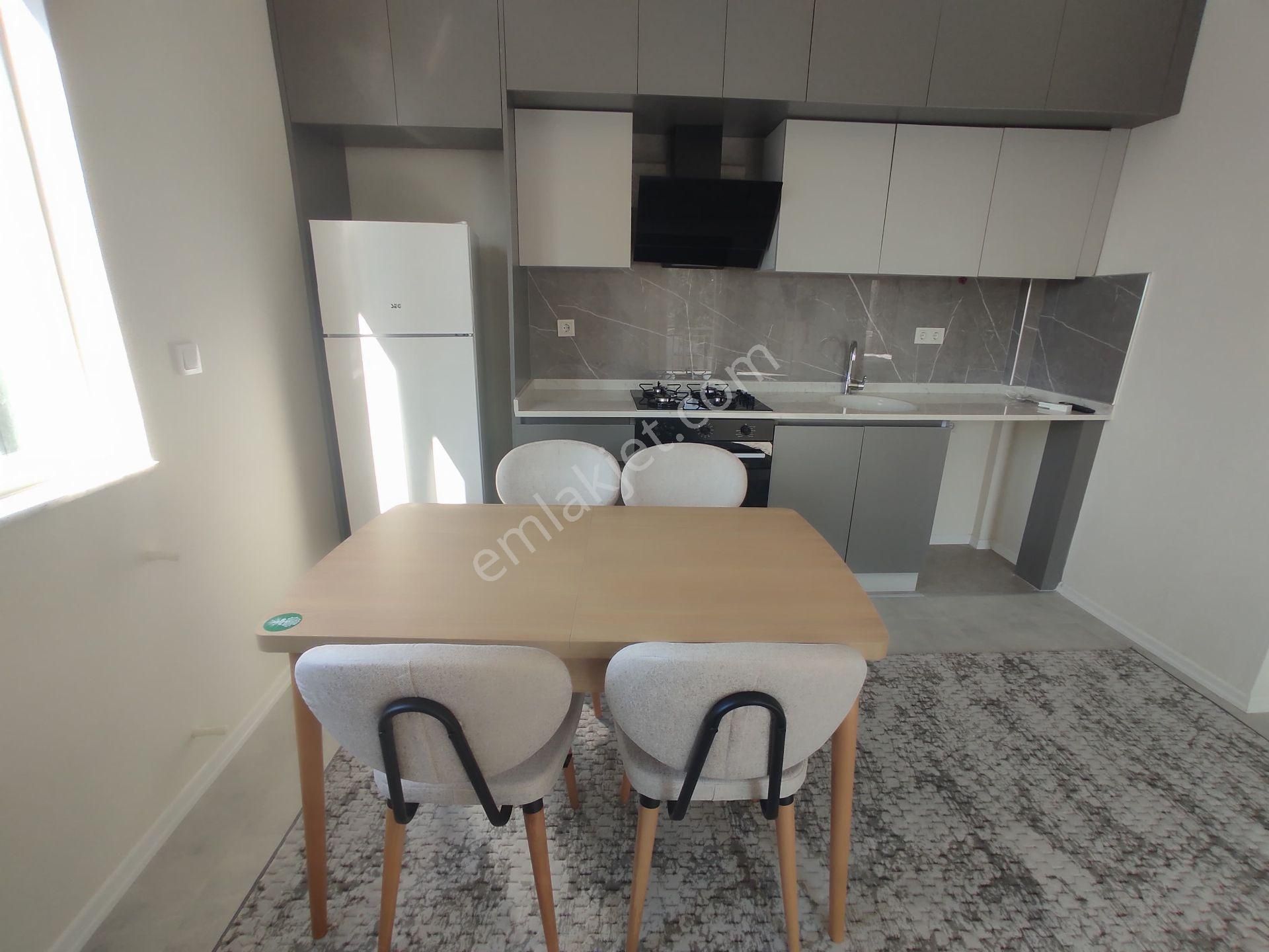 Nuray Ayhan'dan Yeniköy Merkezde 1+1 Eşyalı Kiralık Daire - Görsel 4