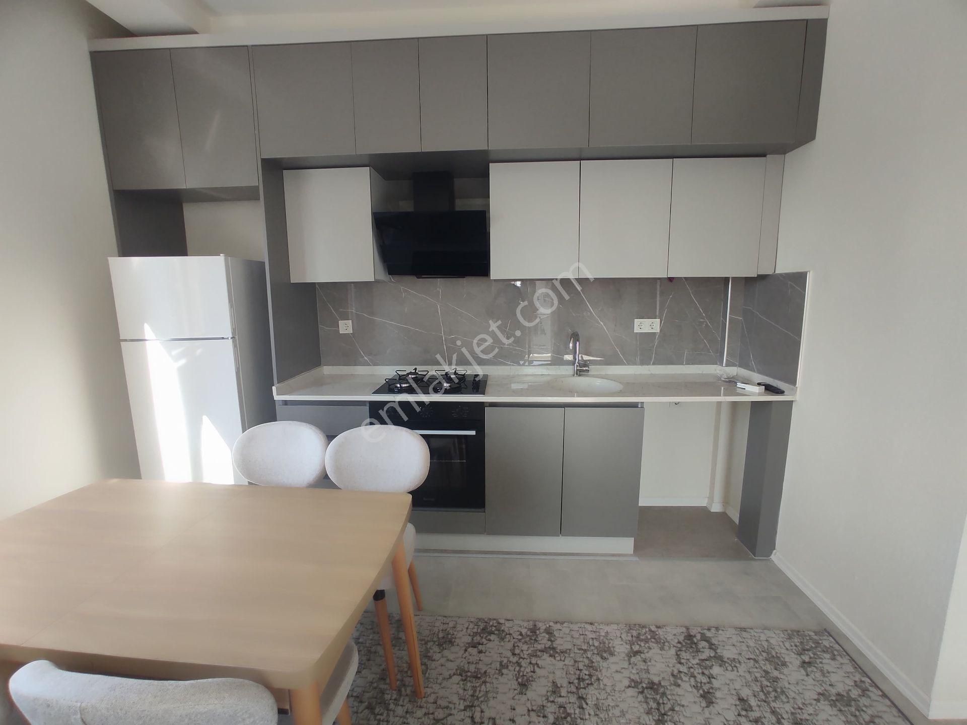 Nuray Ayhan'dan Yeniköy Merkezde 1+1 Eşyalı Kiralık Daire - Görsel 2