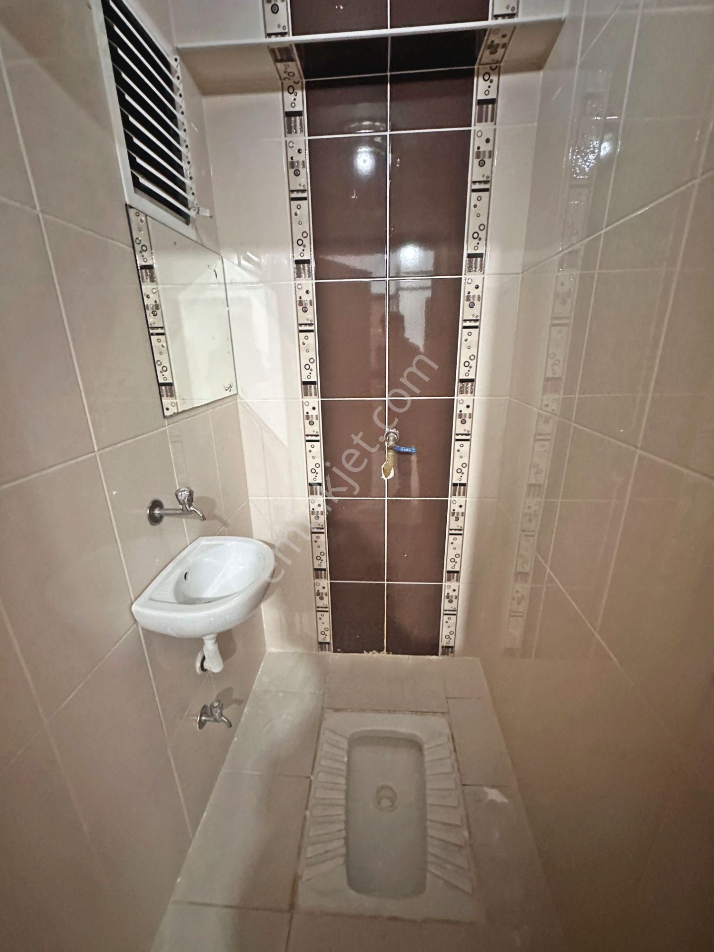 Karaağaç Mahallesinde Ön Cephede Yeni Binada 2+1 Kiralık Daire - Görsel 16