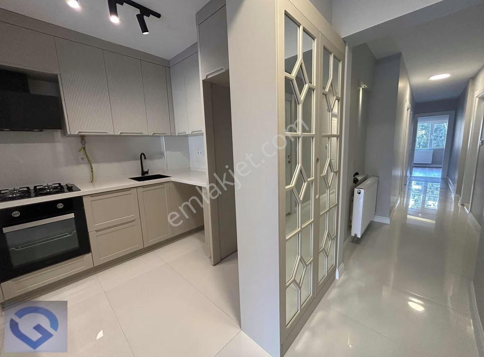Güvenci'den Bostanlı Merkezde,3+1,120 M²,ara Kat,satılık Daire - Görsel 4