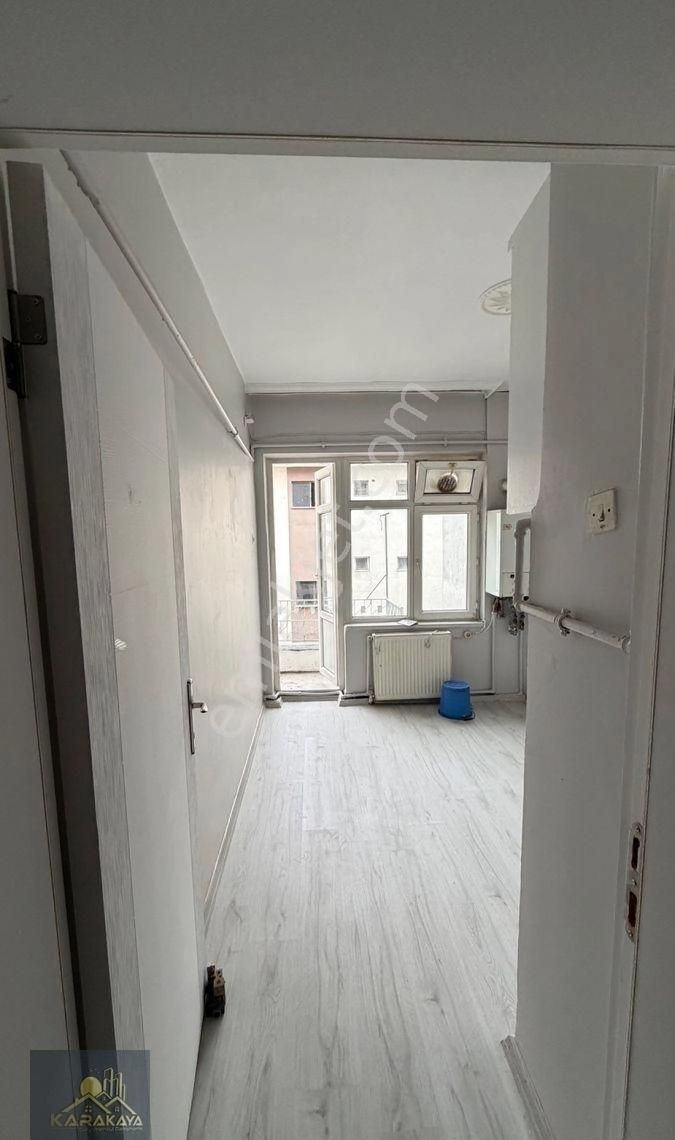 Karakaya Emlak Ofisinden Cumhuriyet Mahallesi Ara Kat Fırsat Daire - Görsel 6