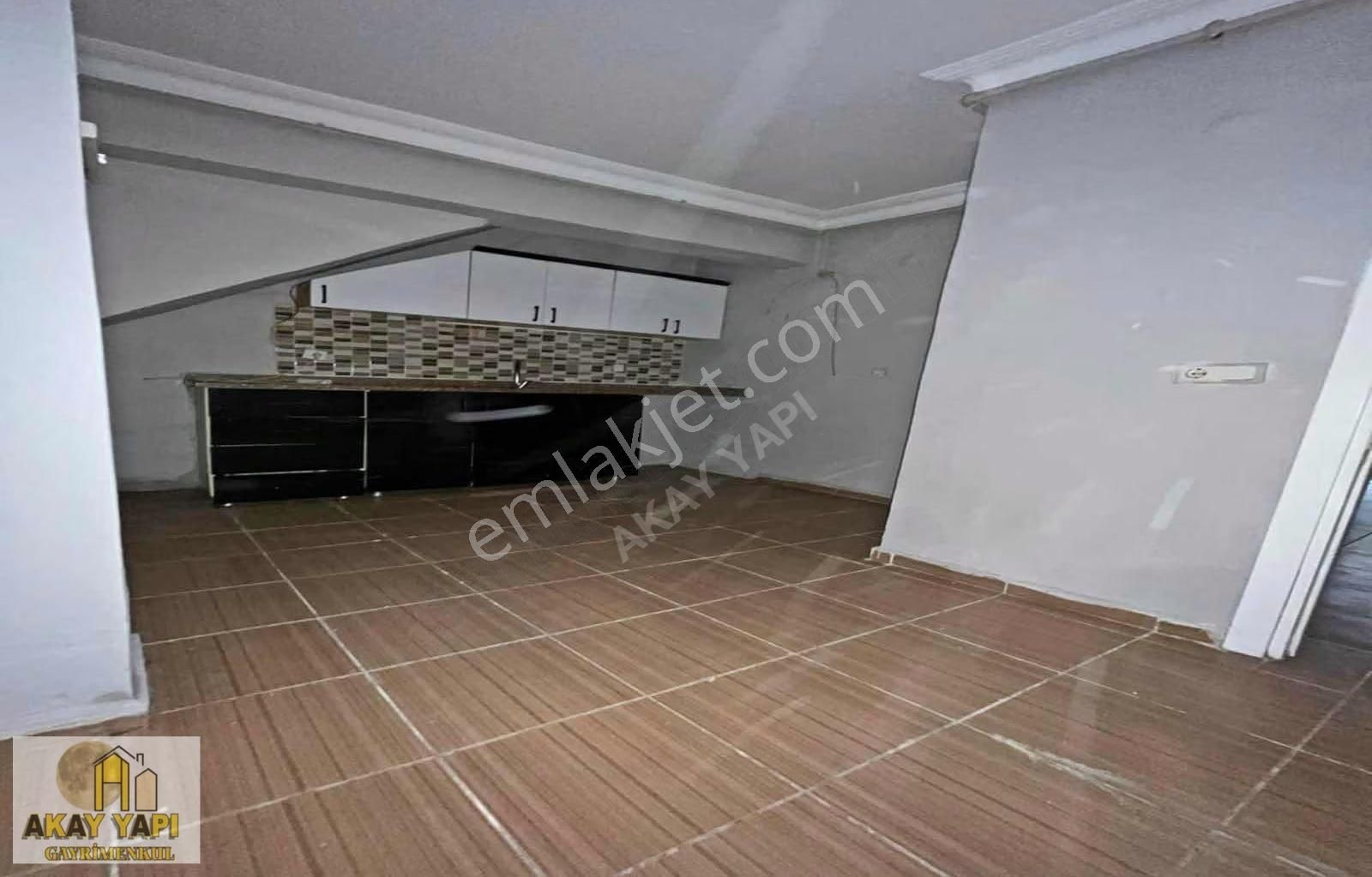 Esenyurt Mehterçeşme'de Kapalı Mutfak 1+1 Satılık Bahçe Katı - Görsel 7