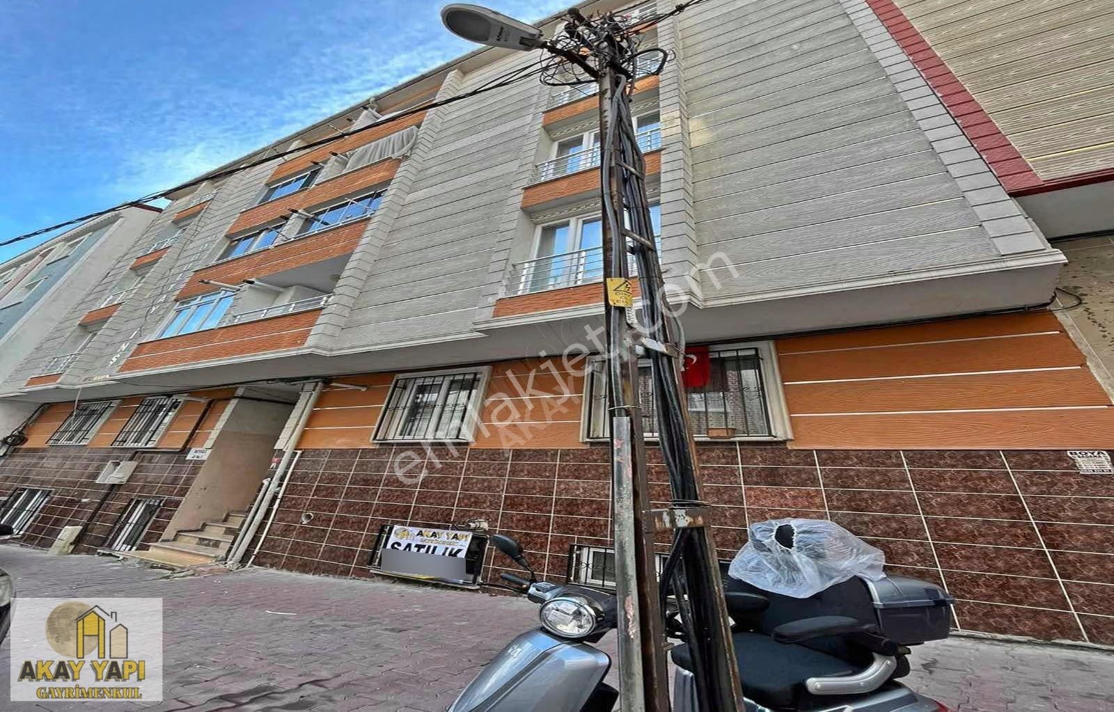 Esenyurt Mehterçeşme'de Kapalı Mutfak 1+1 Satılık Bahçe Katı - Görsel 2