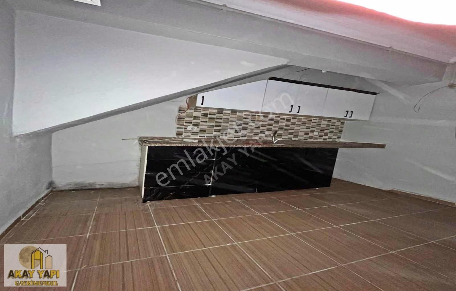 Esenyurt Mehterçeşme'de Kapalı Mutfak 1+1 Satılık Bahçe Katı - Görsel 6