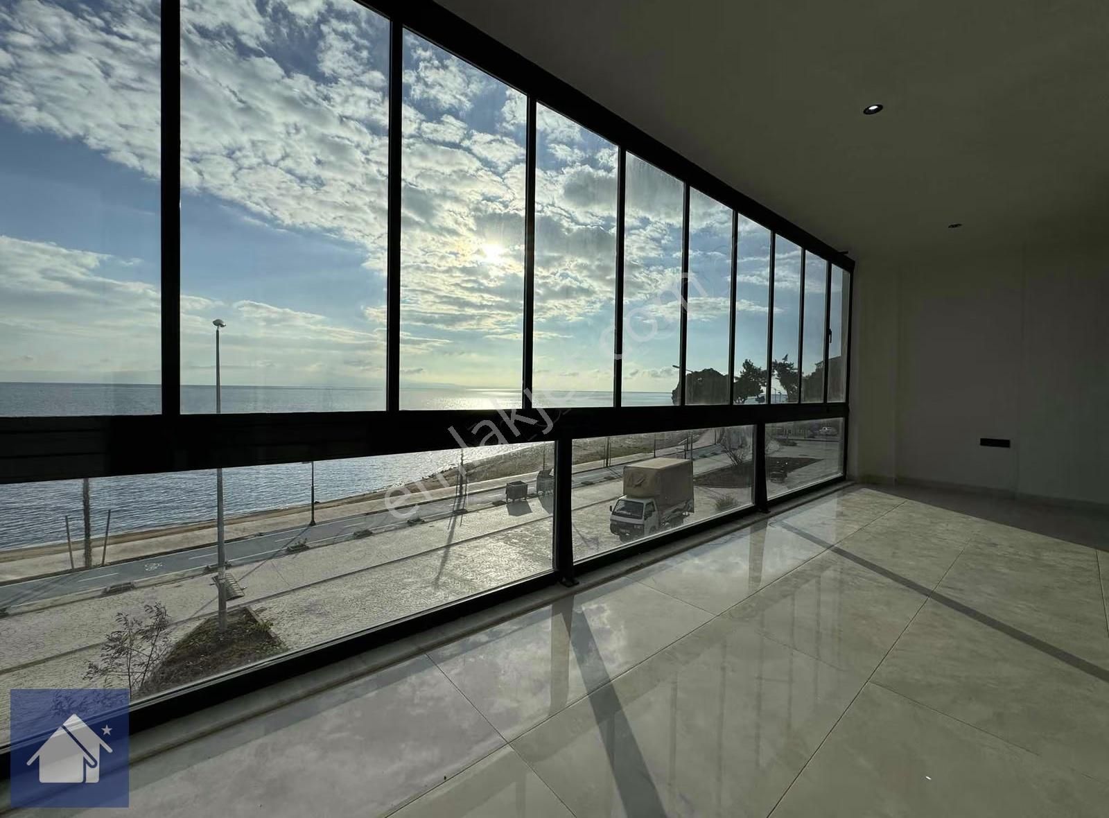 *yiğit Emlak Armutlu'dan*bükey Yapı İmzasıyla*ultra Lüks 2+1 - Görsel 2