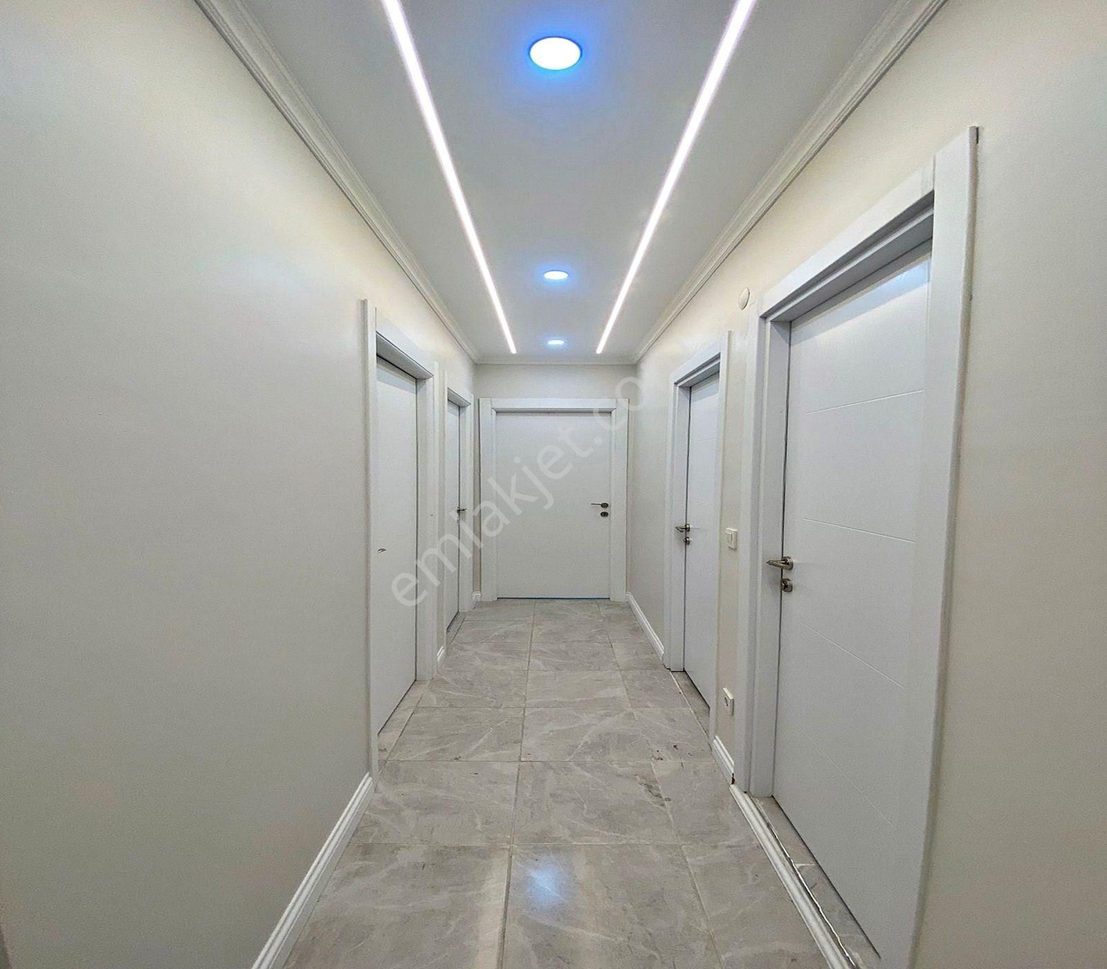 Beylikdüzü Yakuplu'da Lüks 2+1 Satılık Ara Kat Daire - Görsel 26