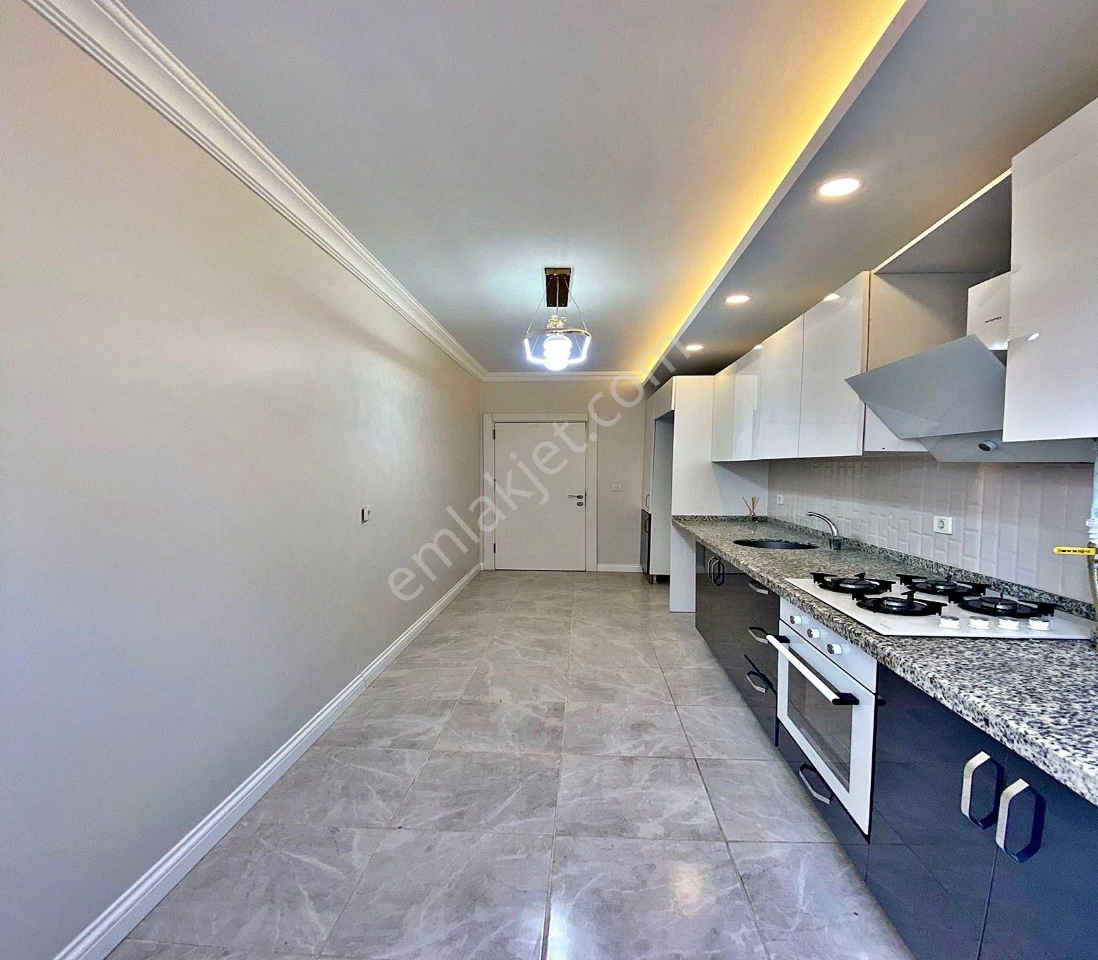 Beylikdüzü Yakuplu'da Lüks 2+1 Satılık Ara Kat Daire - Görsel 29