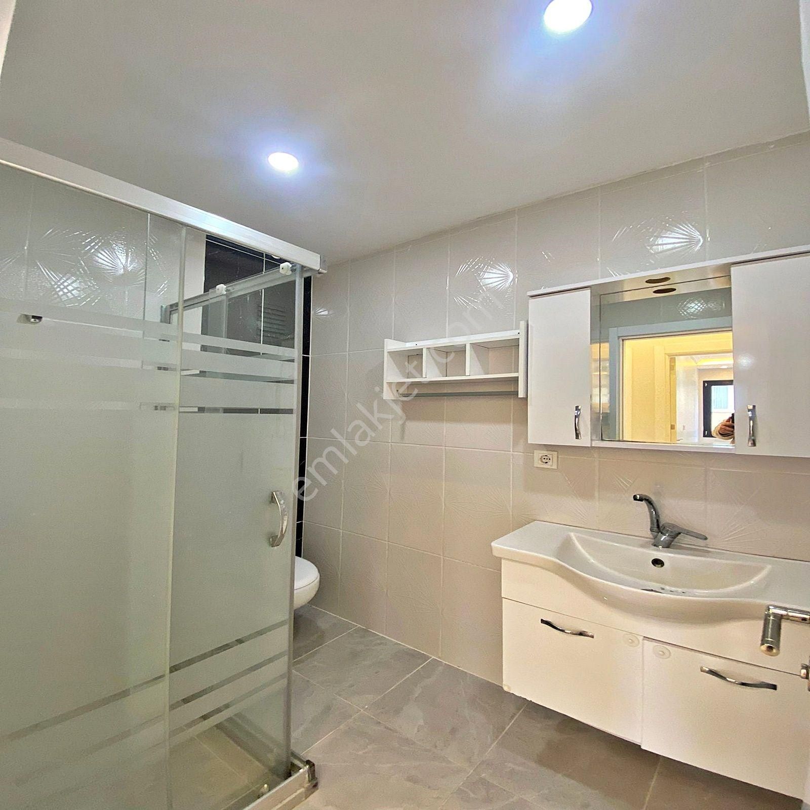 Beylikdüzü Yakuplu'da Lüks 2+1 Satılık Ara Kat Daire - Görsel 10