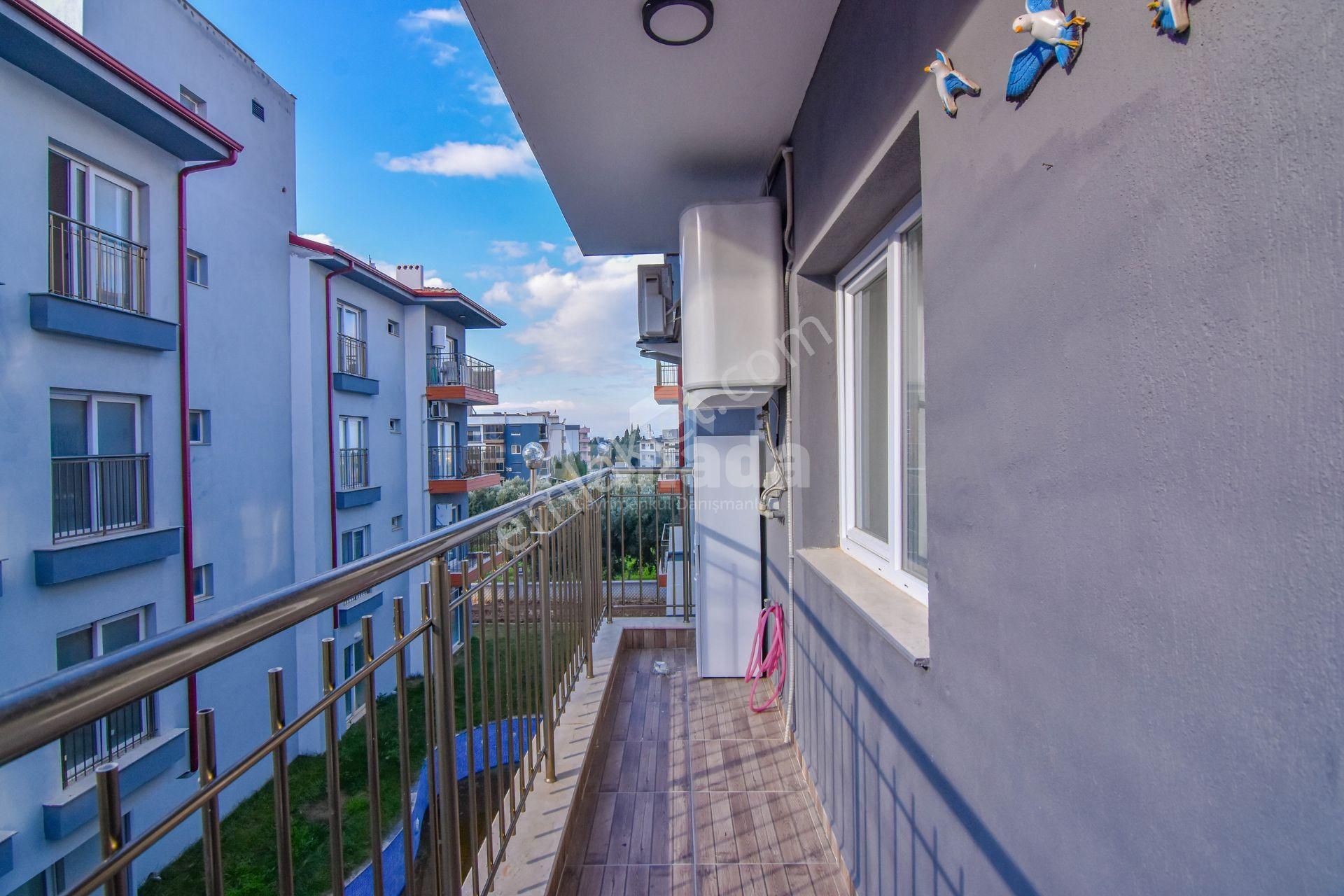 Kuşadası Davutlar'da Havuzlu Site İçerisinde Satılık 2+1 Daire - Görsel 8