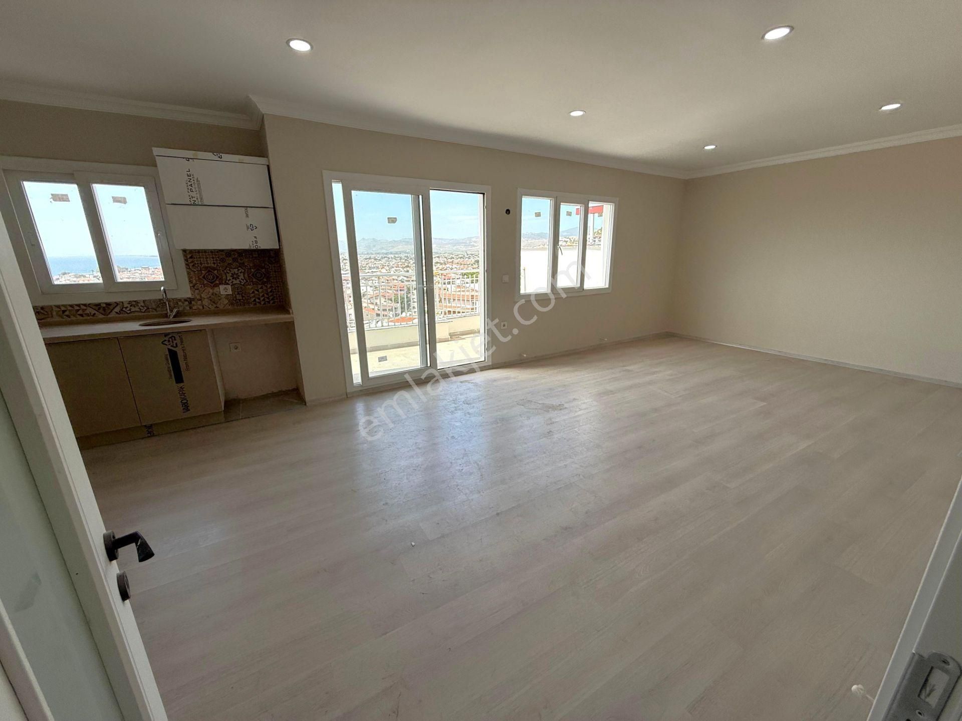 Dikili Merkezde Ful Deniz Manzaralı 3+1 Dubleks Sıfır Daire - Görsel 6