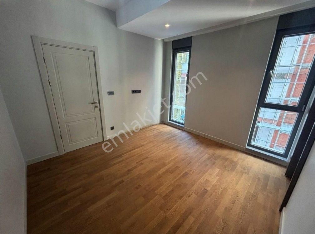 Boş.. Göztepe Cadde Yakın Ebeveyn Banyo İskanlı Aydınlık Ferah 3+1 Yeni Daire - Görsel 12