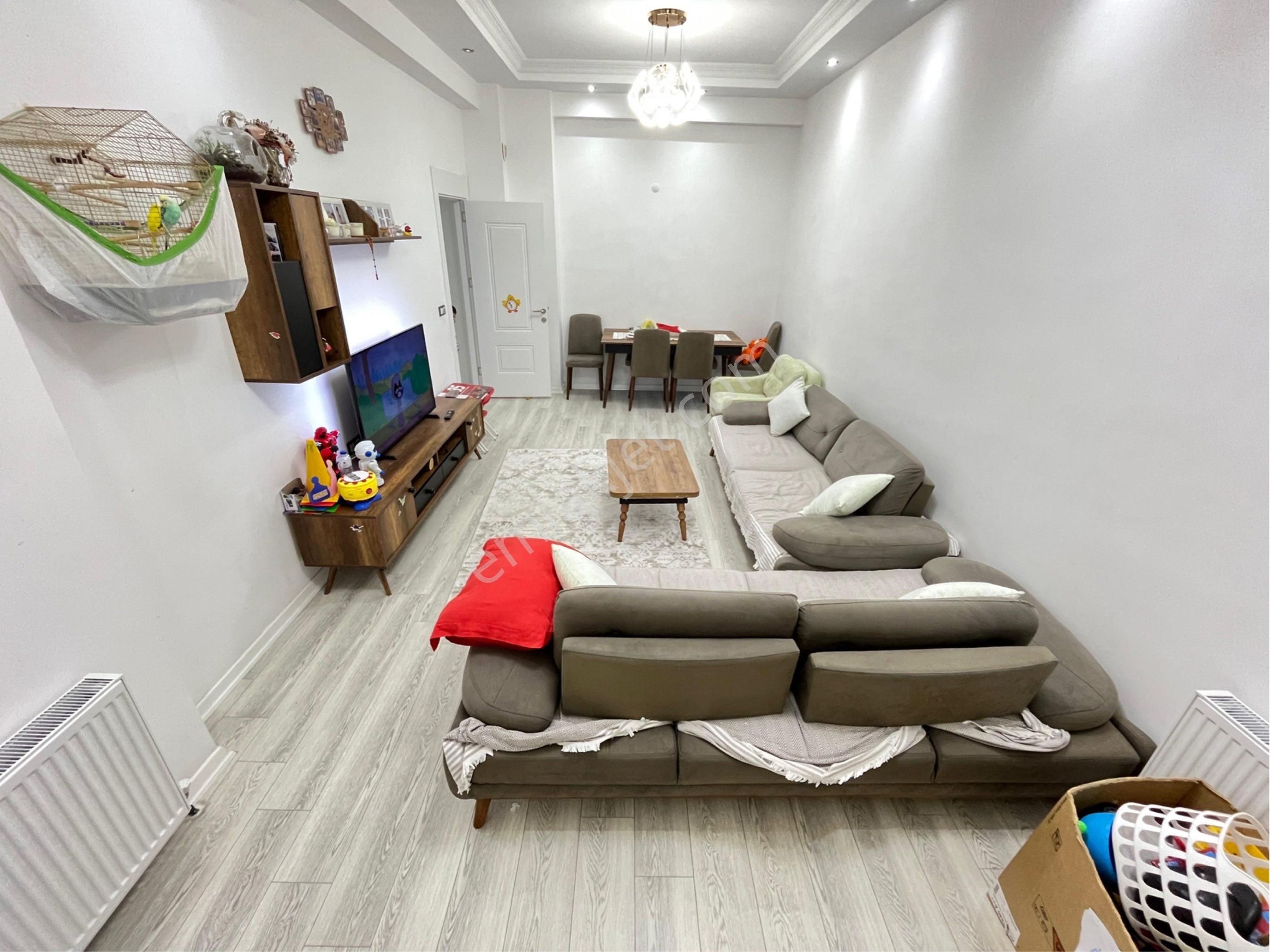 Cemre Emlak'tan Havuzlu & Spor Salonlu 2+1 Rezidans Dairesi
