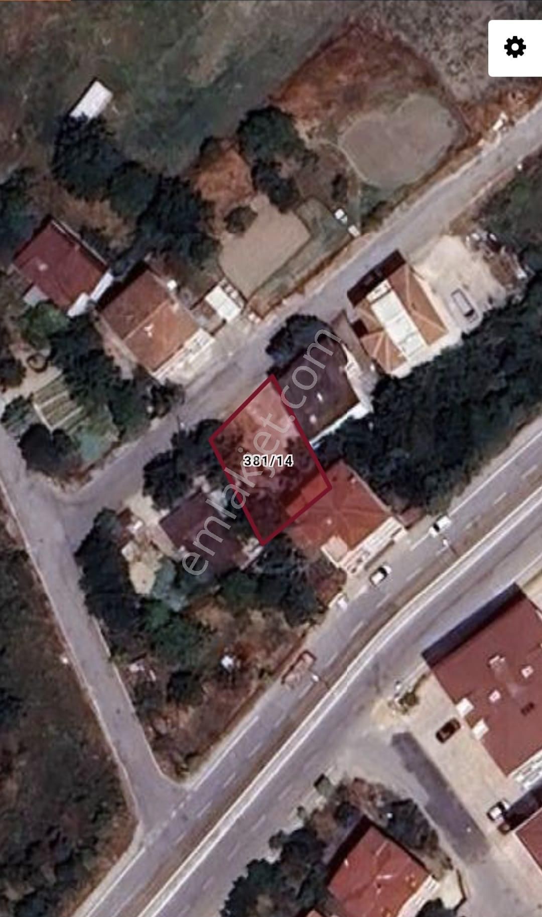 Remax Necati Kurt/ Hadımköy'de Satılık Taşıma Arsa