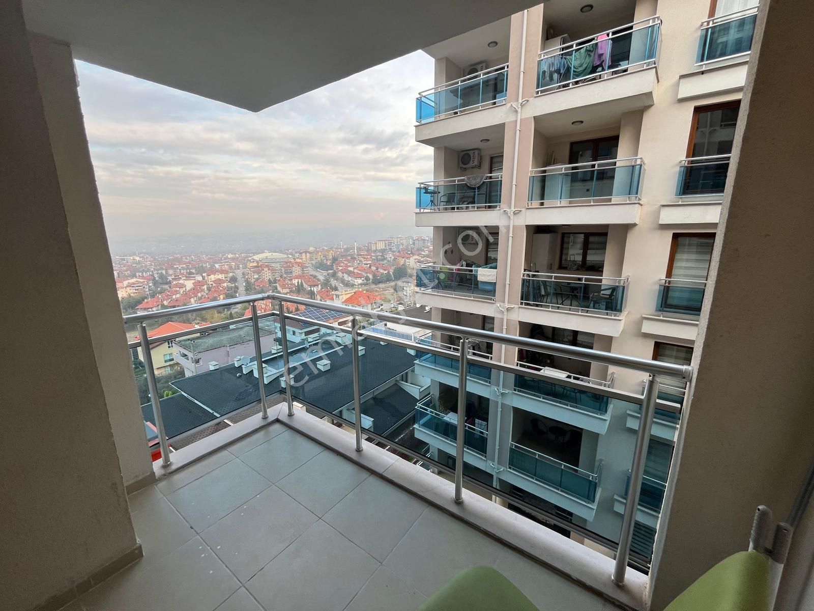 Havuzlu Sitede Lüks 1+1 Apart