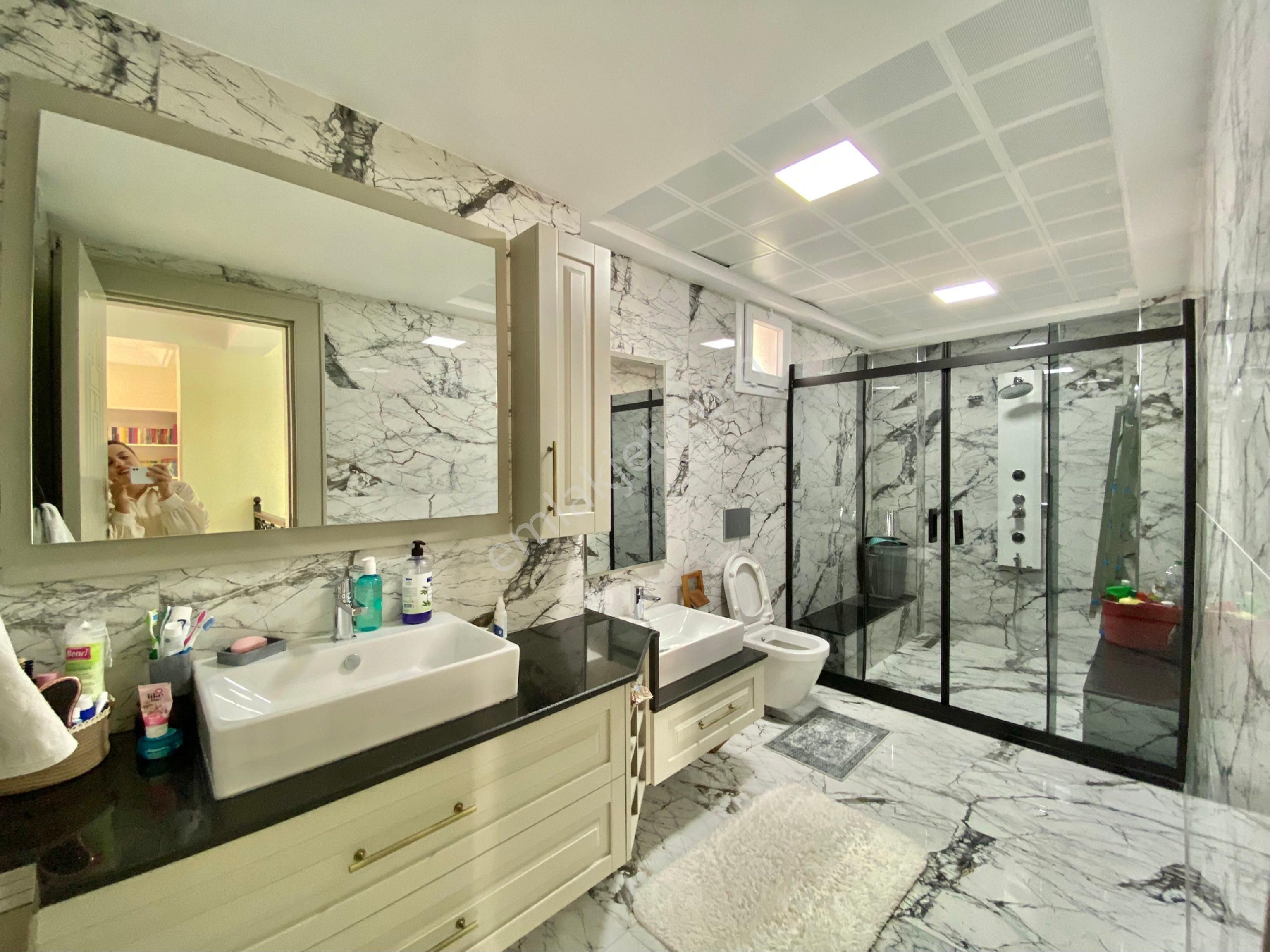 Azor Sarmaşık Villalarında Ultra Lüks Ekstra Yapılı 5+1 Dubleks! - Görsel 3