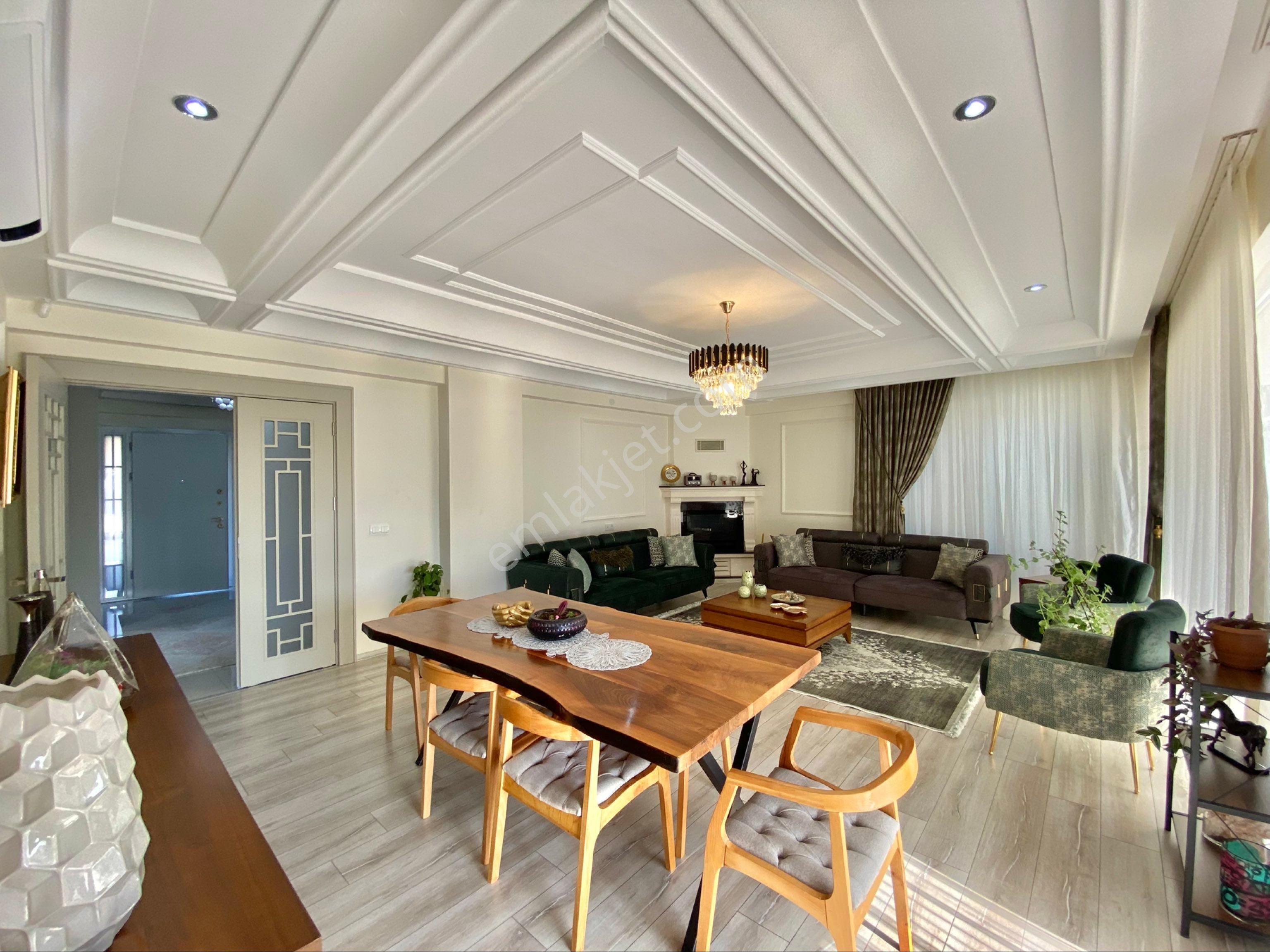 Azor Sarmaşık Villalarında Ultra Lüks Ekstra Yapılı 5+1 Dubleks! - Görsel 15