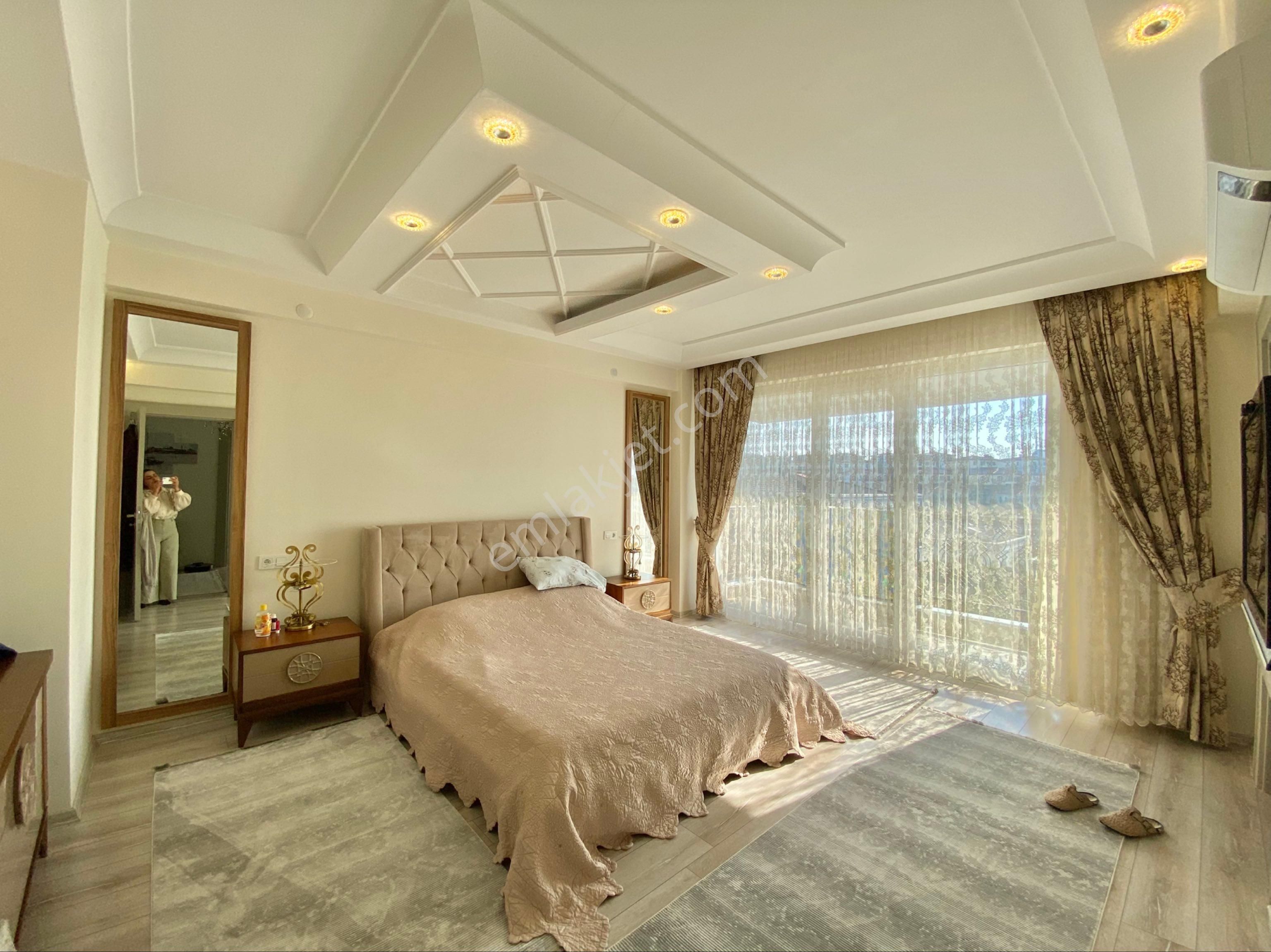 Azor Sarmaşık Villalarında Ultra Lüks Ekstra Yapılı 5+1 Dubleks! - Görsel 12