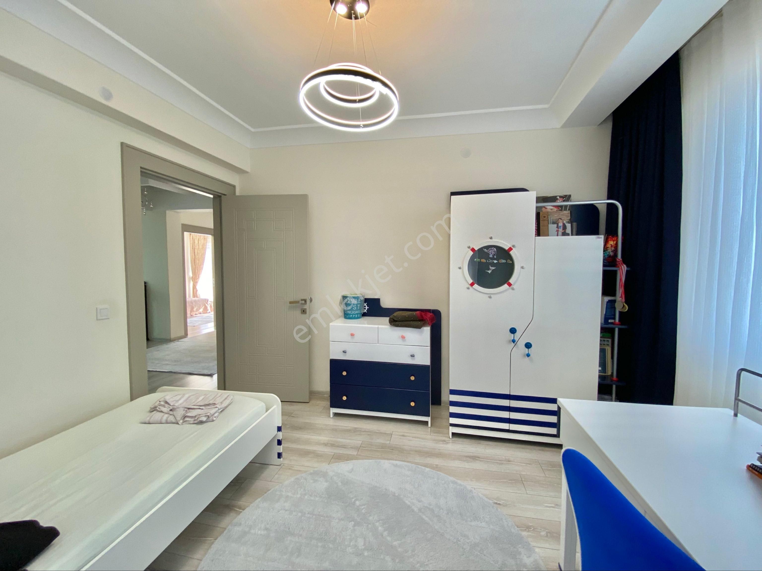 Azor Sarmaşık Villalarında Ultra Lüks Ekstra Yapılı 5+1 Dubleks! - Görsel 2