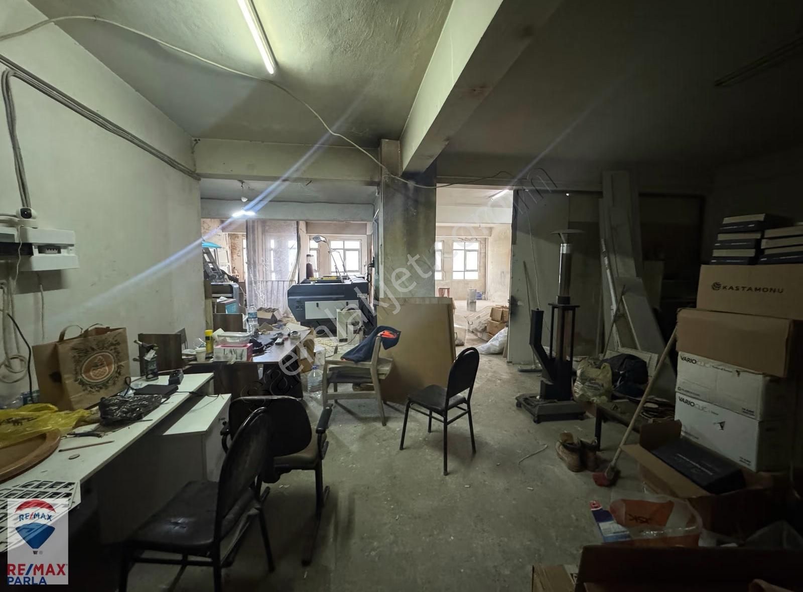Eski Sanayi Sitesinde 5 Katlı Komple Satılık Bina / Remax Gökhan - Görsel 21