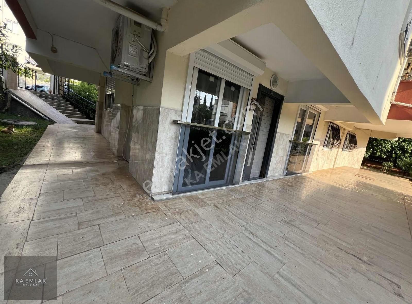 Konyaaltı Siteler Mh Site İçinde Satılık 1+1 İçi Yapılı Daire