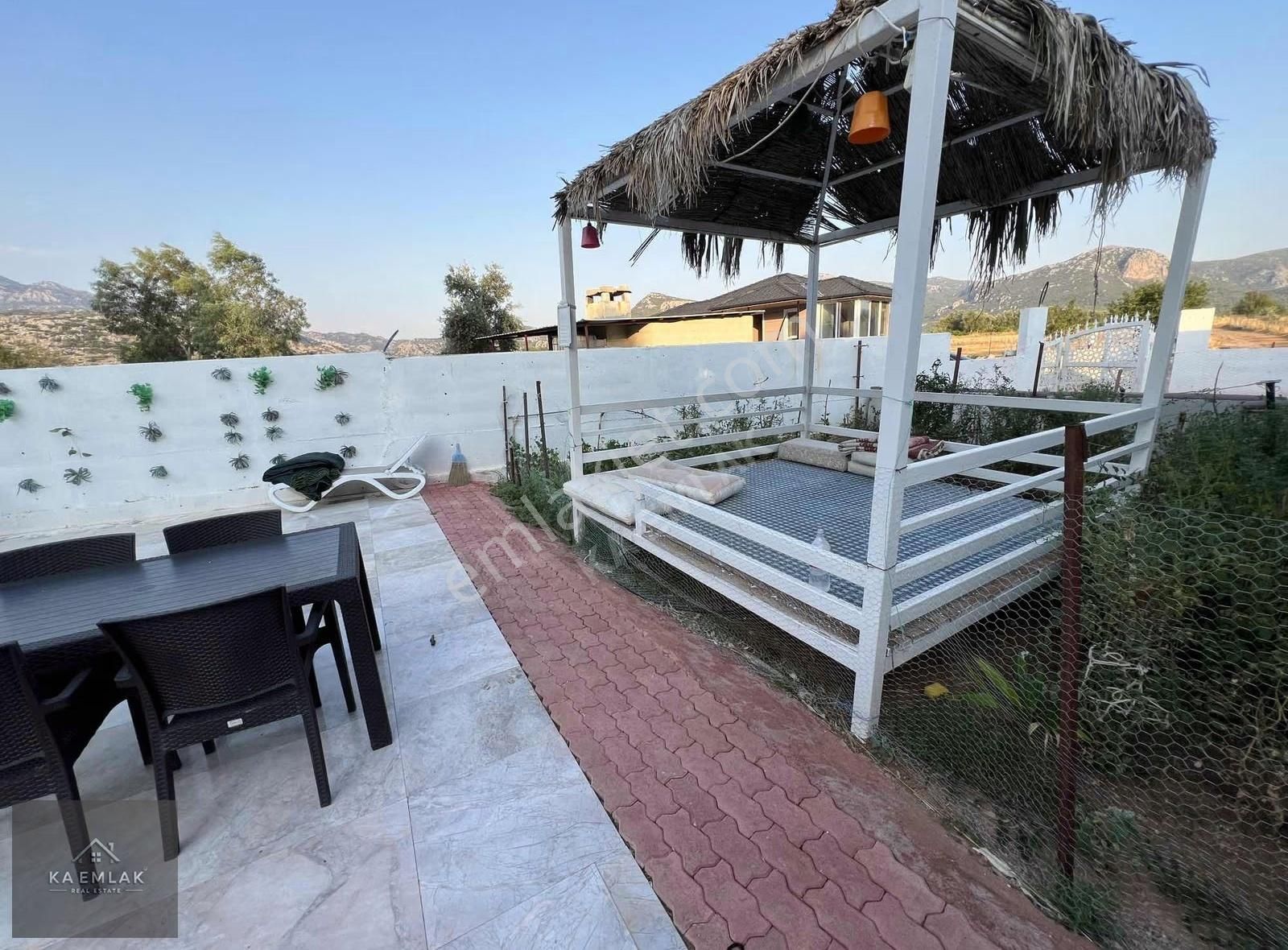 Karavelilerde 1900 M² Arsa | Havuzlu 3+1 Villa + Çiftlik Alanı - Görsel 5