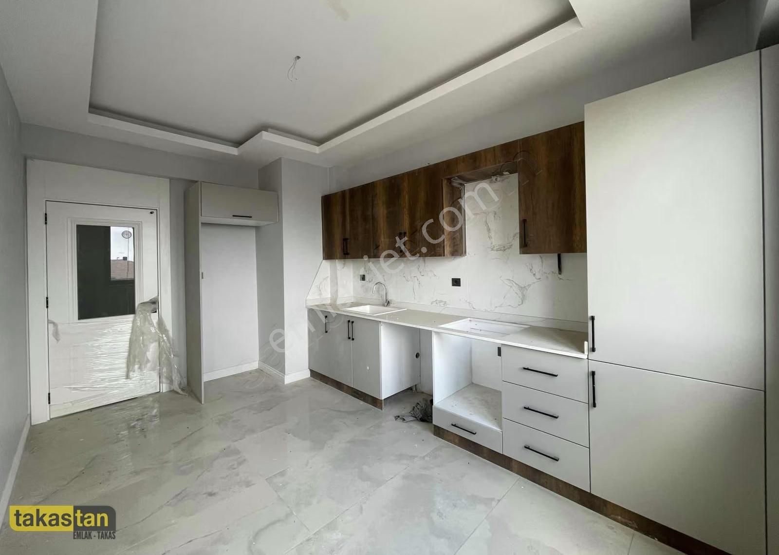 Fıstıklıkta Merkezi Konumda Satılık 2+1 - Görsel 7