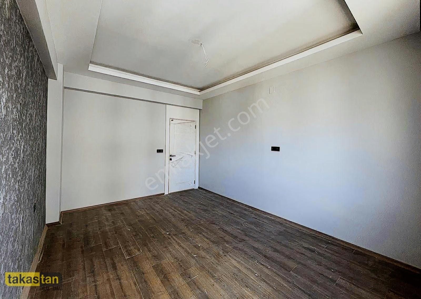 Fıstıklıkta Merkezi Konumda Satılık 2+1 - Görsel 11