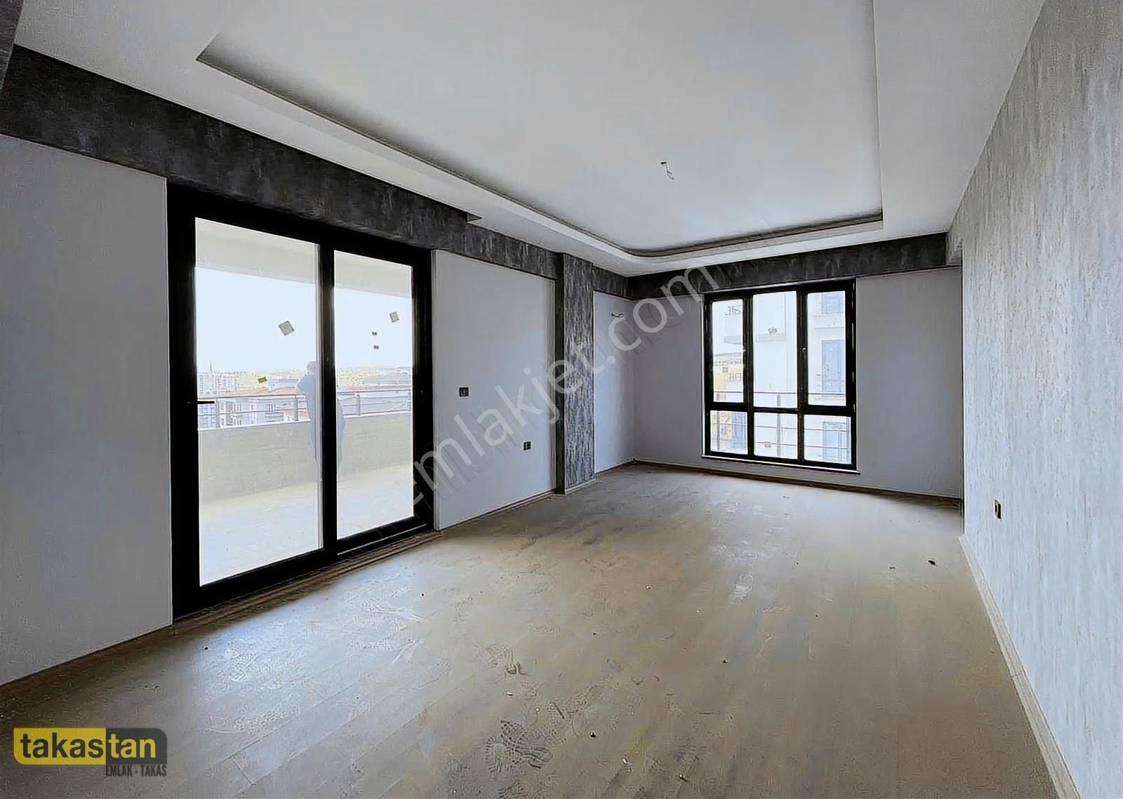 Fıstıklıkta Merkezi Konumda Satılık 2+1 - Görsel 14