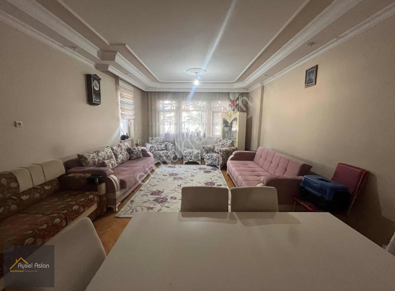 Keykubat'ta Anayol Üstünde 3+1 Satılık Daire - Görsel 18