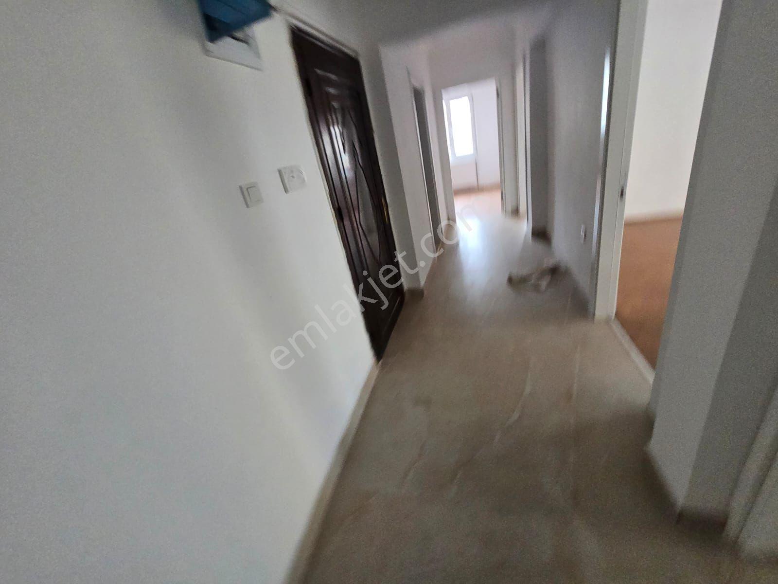 Uyanış Mahallesi'nde Yapılı Orta Kat 3+1 Daire! - Görsel 24