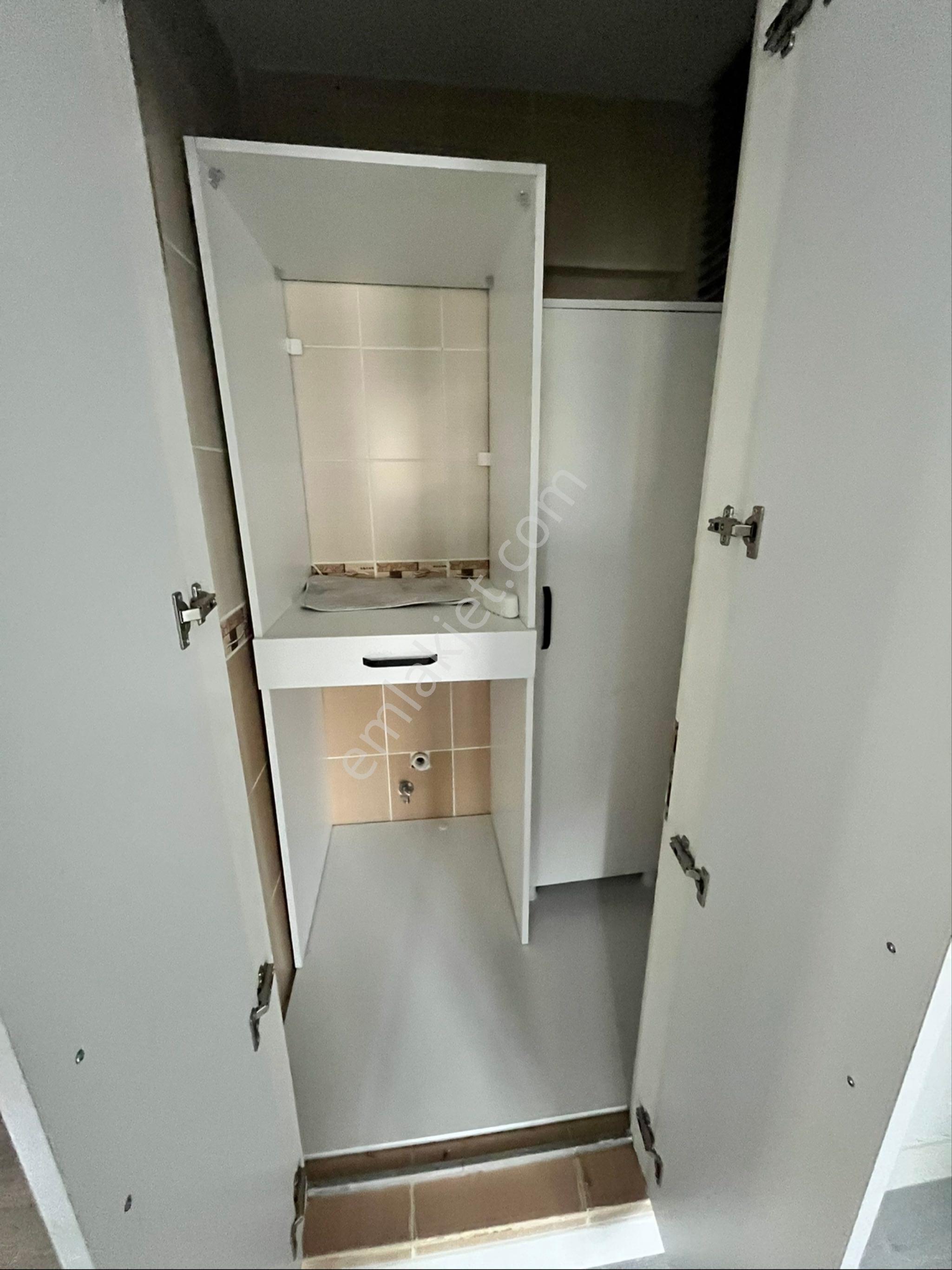 Tuğradan Cezzar Civarı İçi Sıfırlanmış 2+1 Kiralık Daire - Görsel 21