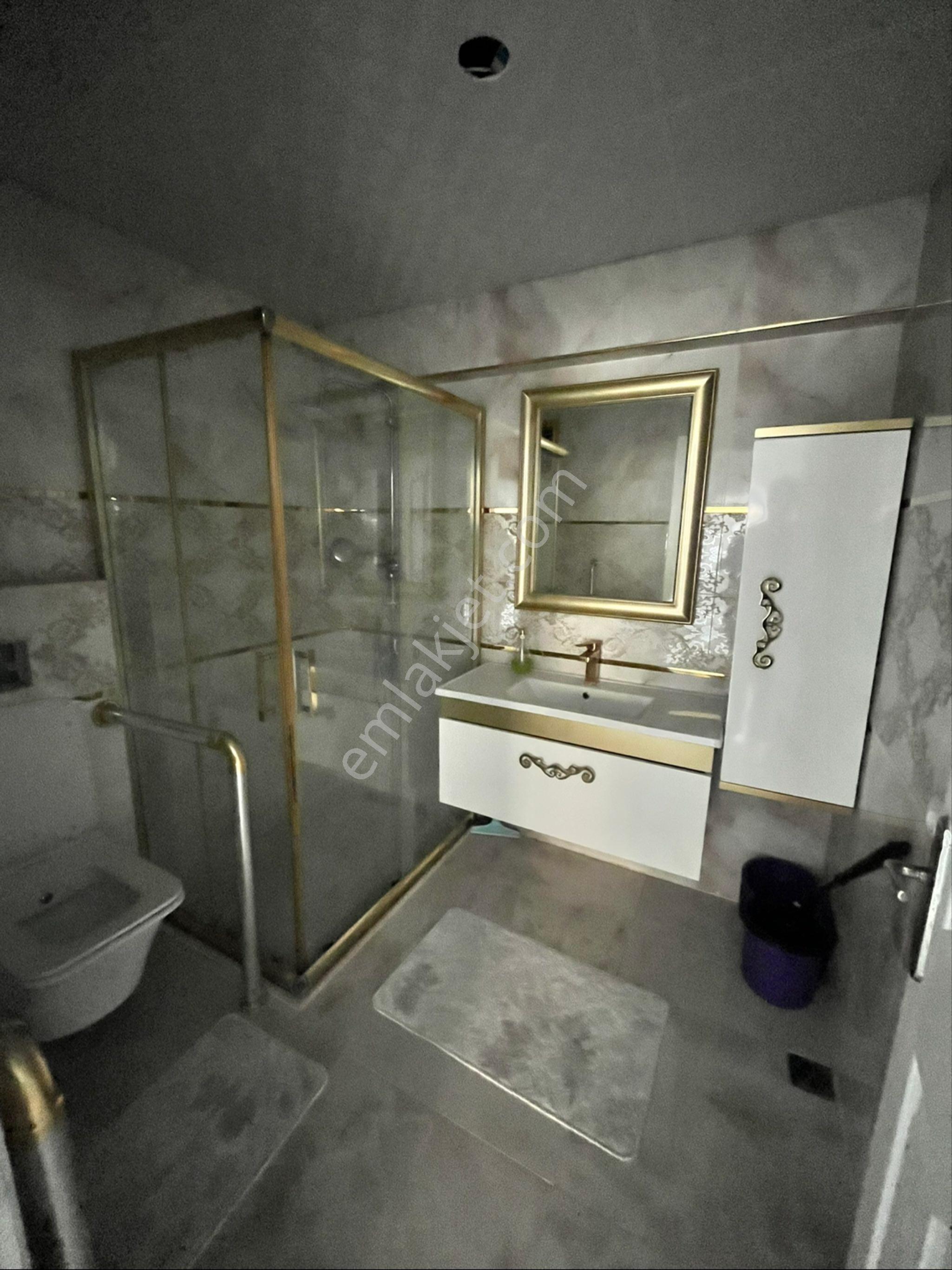 Tuğradan Cezzar Civarı İçi Sıfırlanmış 2+1 Kiralık Daire - Görsel 19